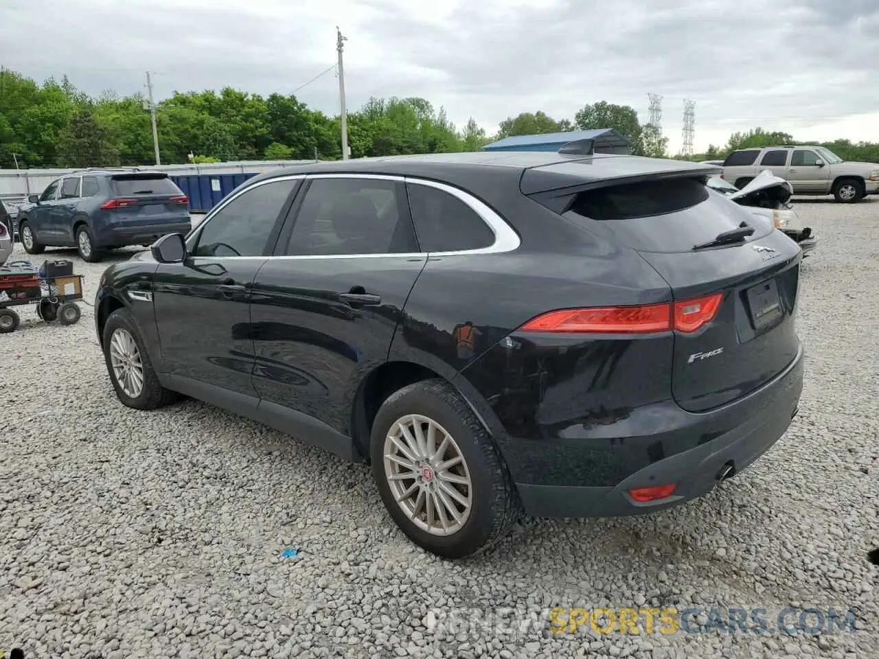 2 Photograph of a damaged car SADCS2FXXKA390615 JAGUAR F-PACE 2019