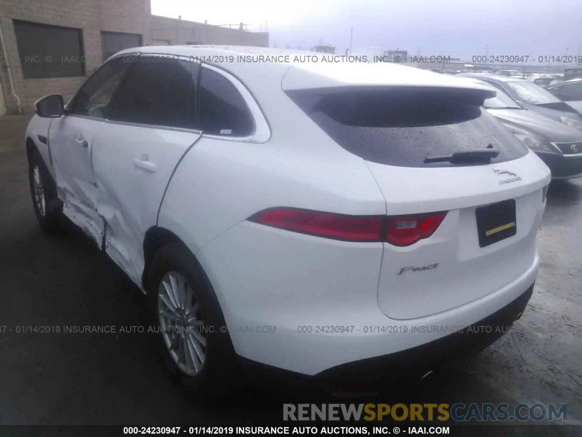 3 Photograph of a damaged car SADCS2FXXKA392008 JAGUAR F-PACE 2019