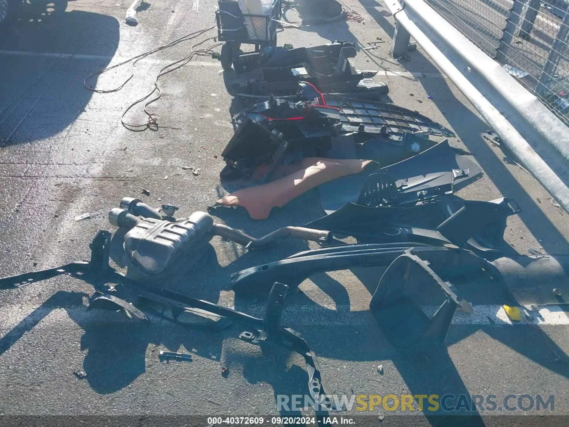 12 Photograph of a damaged car SADCZ2EE1KA607304 JAGUAR F-PACE 2019
