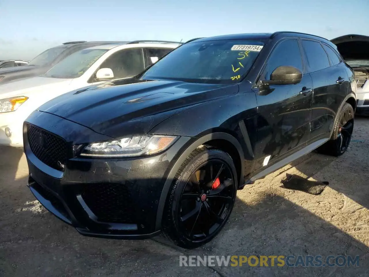 1 Photograph of a damaged car SADCZ2EE6KA604754 JAGUAR F-PACE 2019