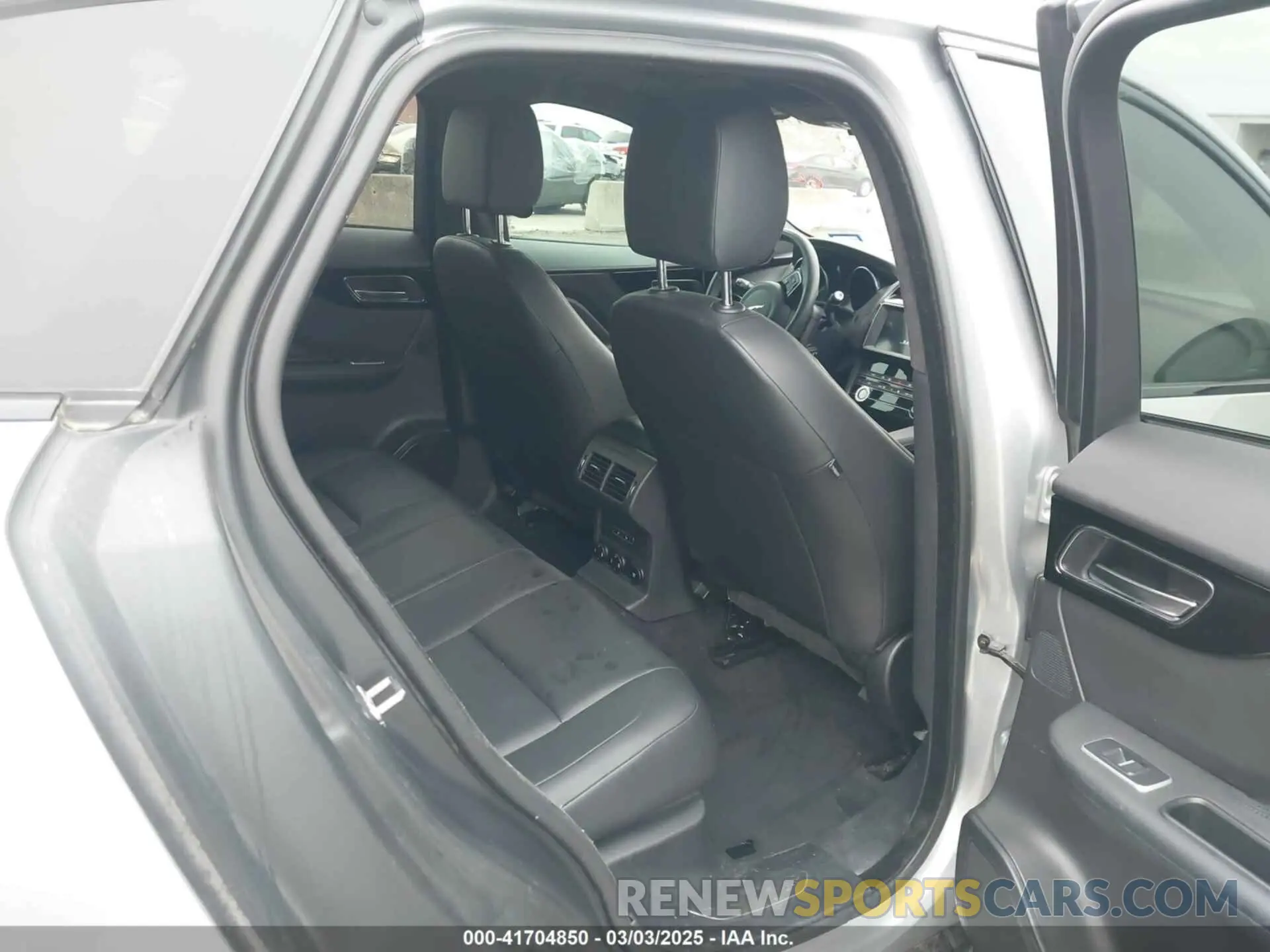 8 Photograph of a damaged car SADCJ2FX2LA620720 JAGUAR F-PACE 2020