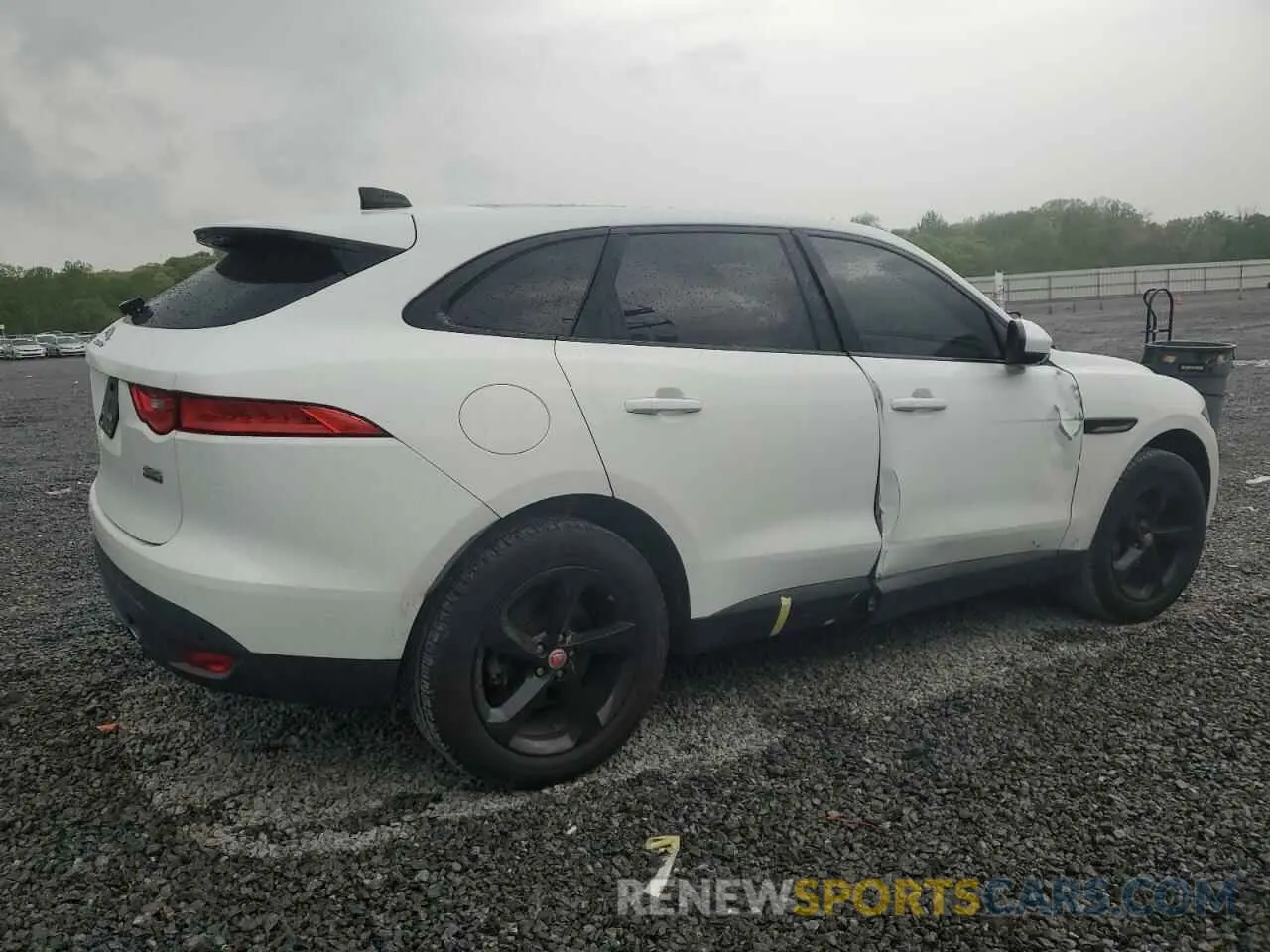 3 Photograph of a damaged car SADCJ2FX2LA646296 JAGUAR F-PACE 2020