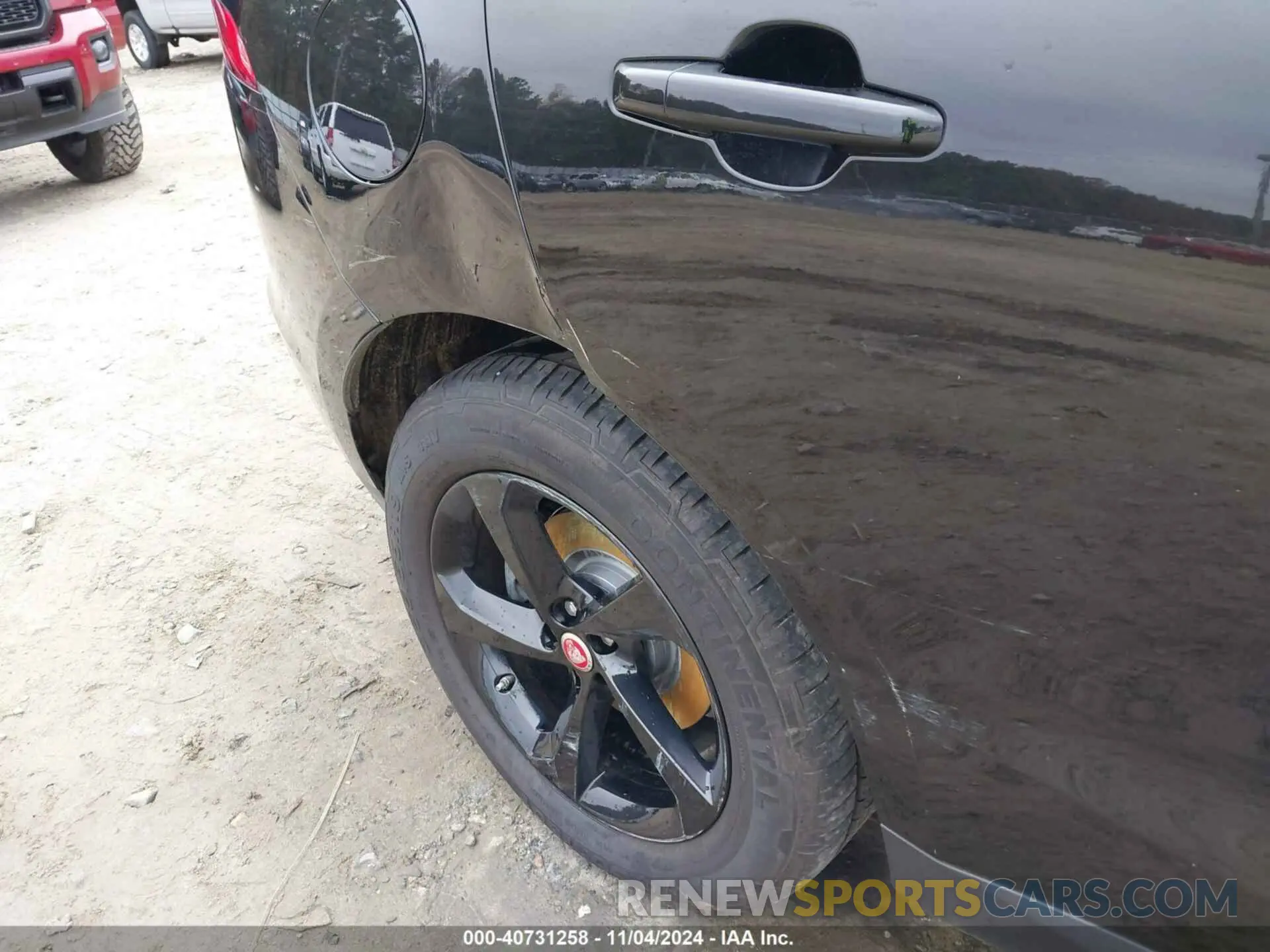 17 Photograph of a damaged car SADCJ2FX3LA621472 JAGUAR F-PACE 2020