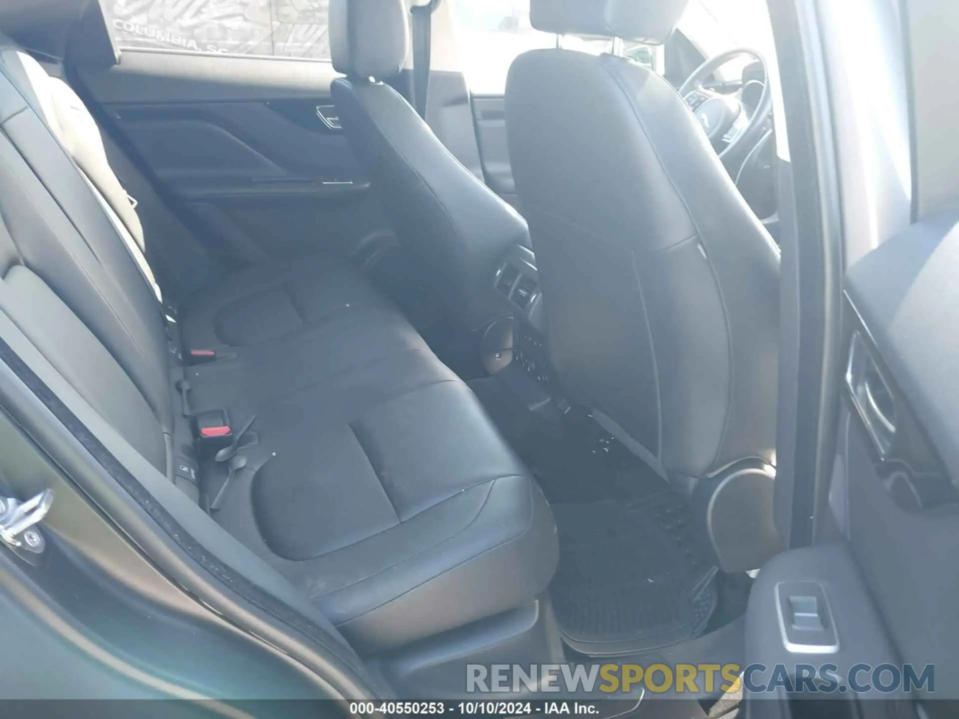 8 Photograph of a damaged car SADCJ2FX3LA631662 JAGUAR F-PACE 2020