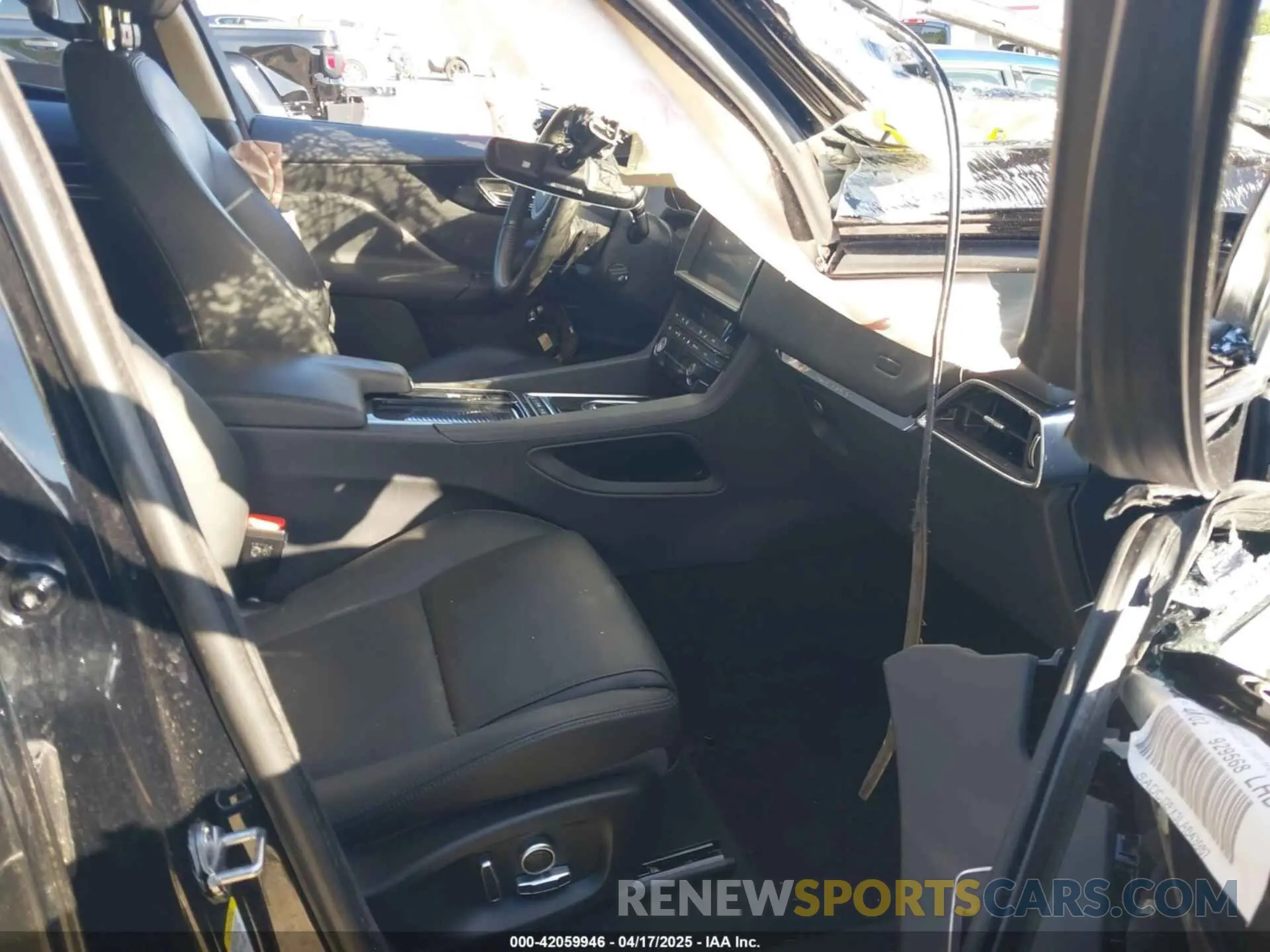 5 Photograph of a damaged car SADCJ2FX3LA643987 JAGUAR F-PACE 2020