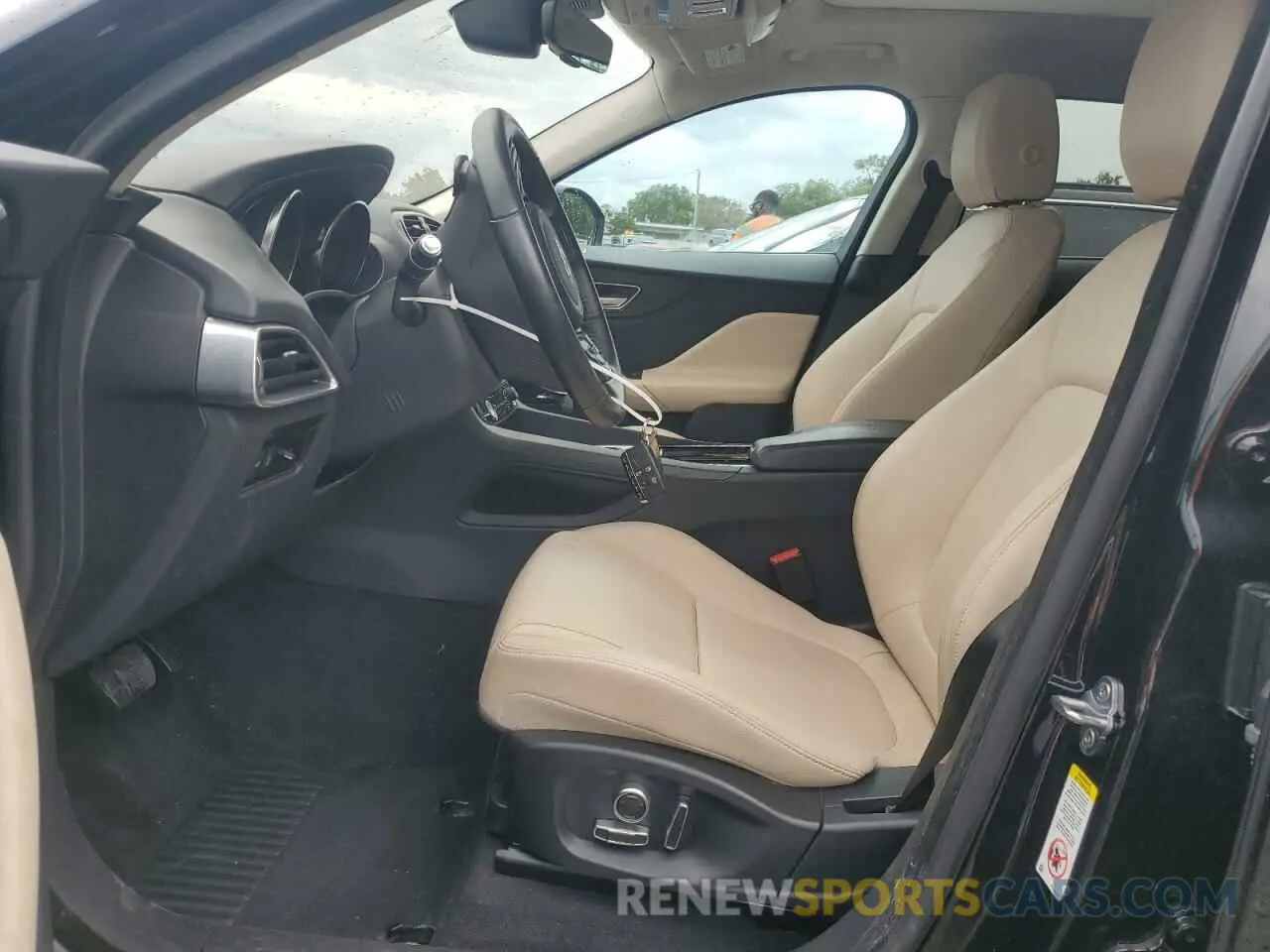 7 Photograph of a damaged car SADCJ2FX4LA655775 JAGUAR F-PACE 2020