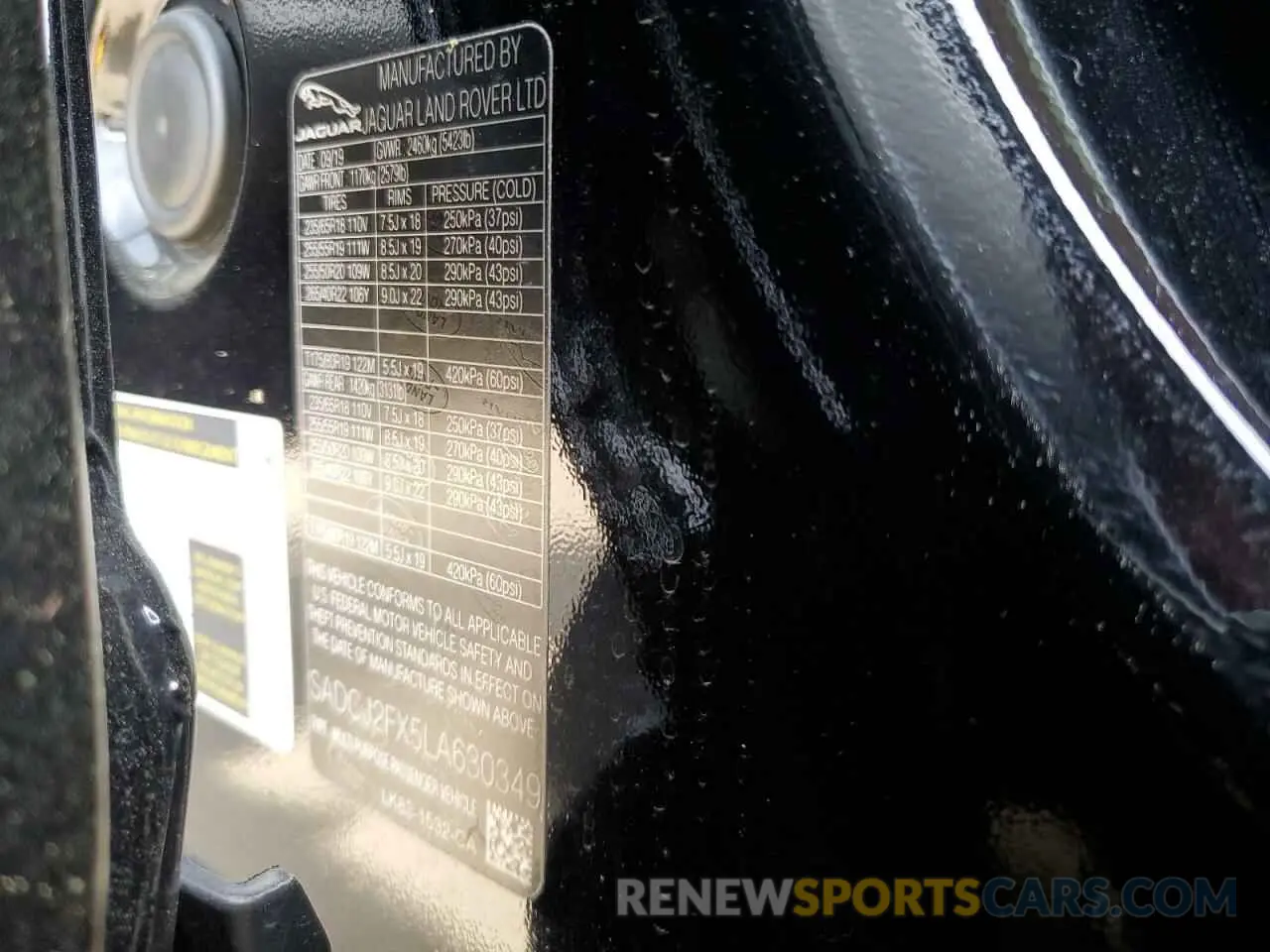 13 Photograph of a damaged car SADCJ2FX5LA630349 JAGUAR F-PACE 2020