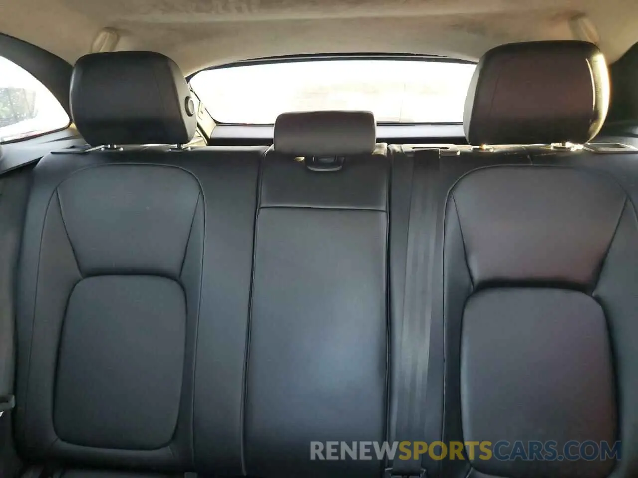 10 Photograph of a damaged car SADCJ2FX5LA631680 JAGUAR F-PACE 2020