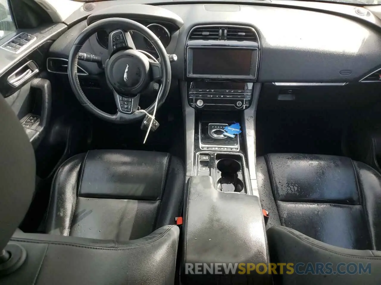 8 Photograph of a damaged car SADCJ2FX5LA631680 JAGUAR F-PACE 2020