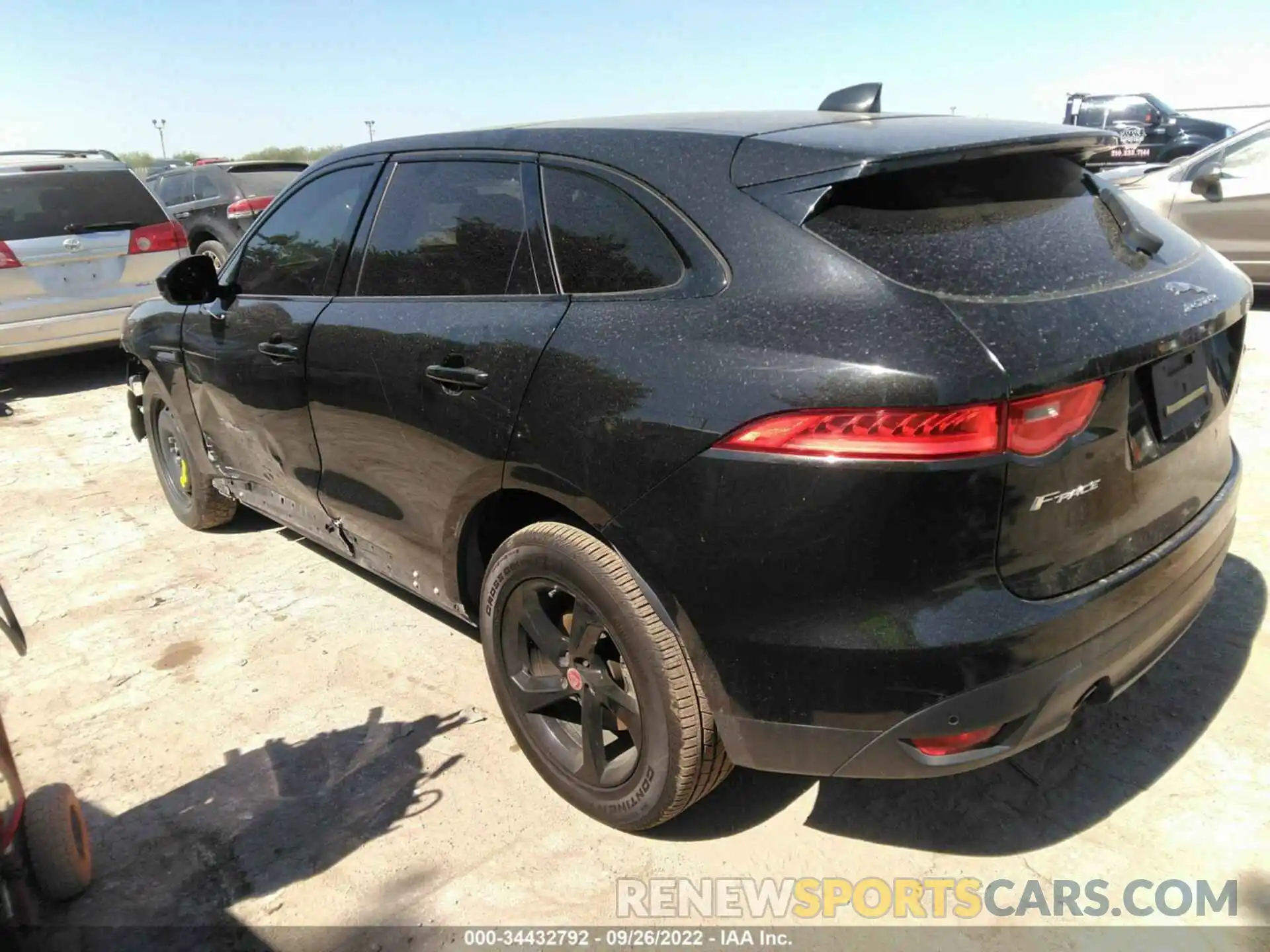 3 Photograph of a damaged car SADCJ2FX6LA657544 JAGUAR F-PACE 2020