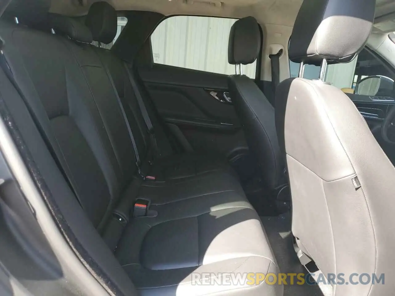 11 Photograph of a damaged car SADCJ2FX7LA627307 JAGUAR F-PACE 2020