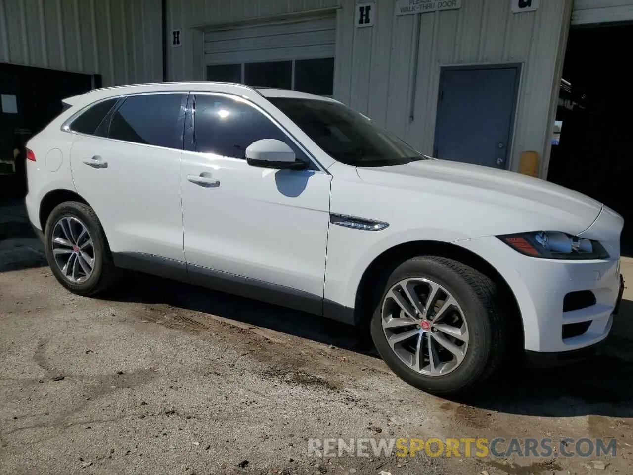 4 Photograph of a damaged car SADCJ2FX7LA627307 JAGUAR F-PACE 2020