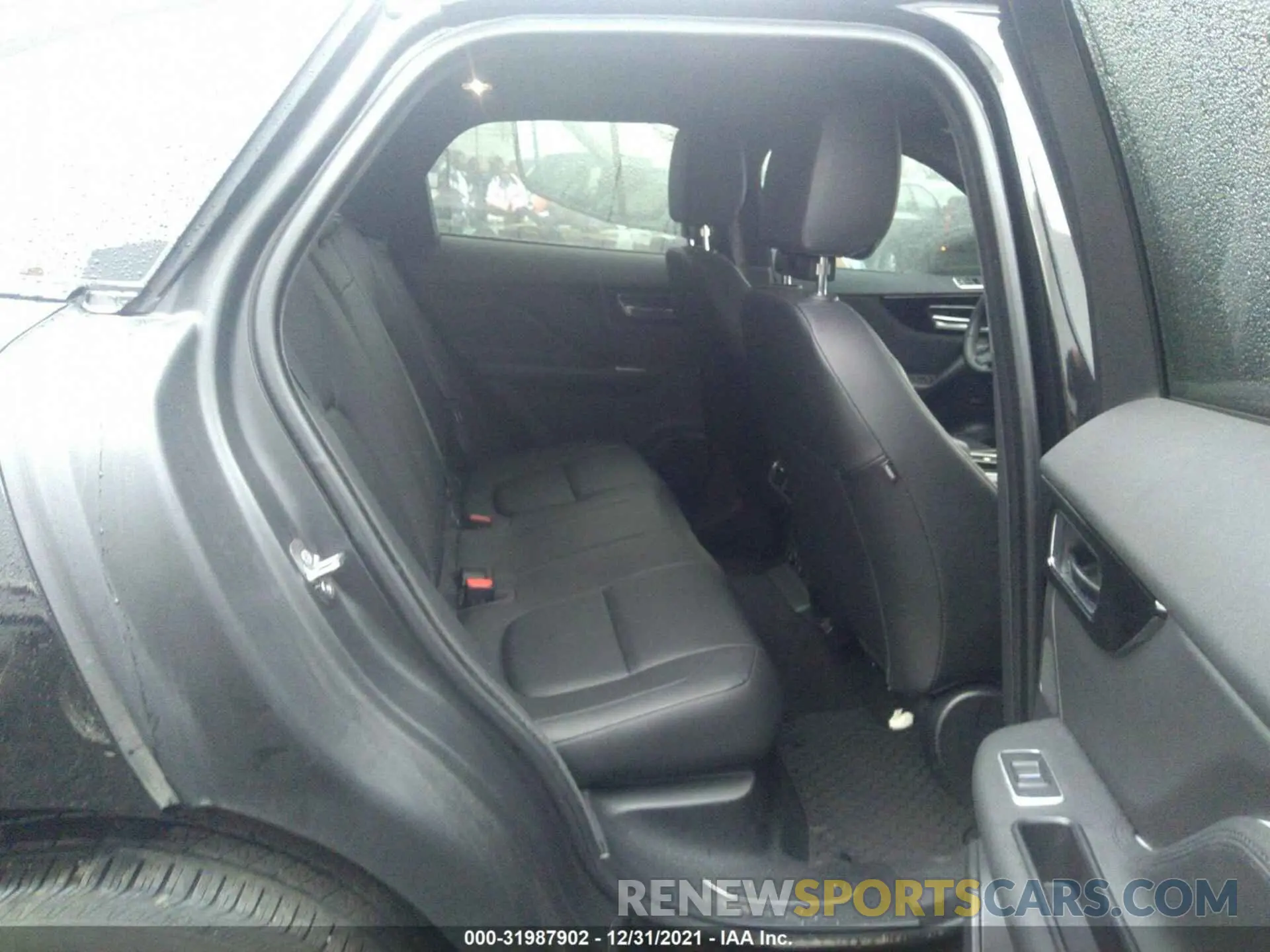 8 Photograph of a damaged car SADCJ2FX7LA652319 JAGUAR F-PACE 2020
