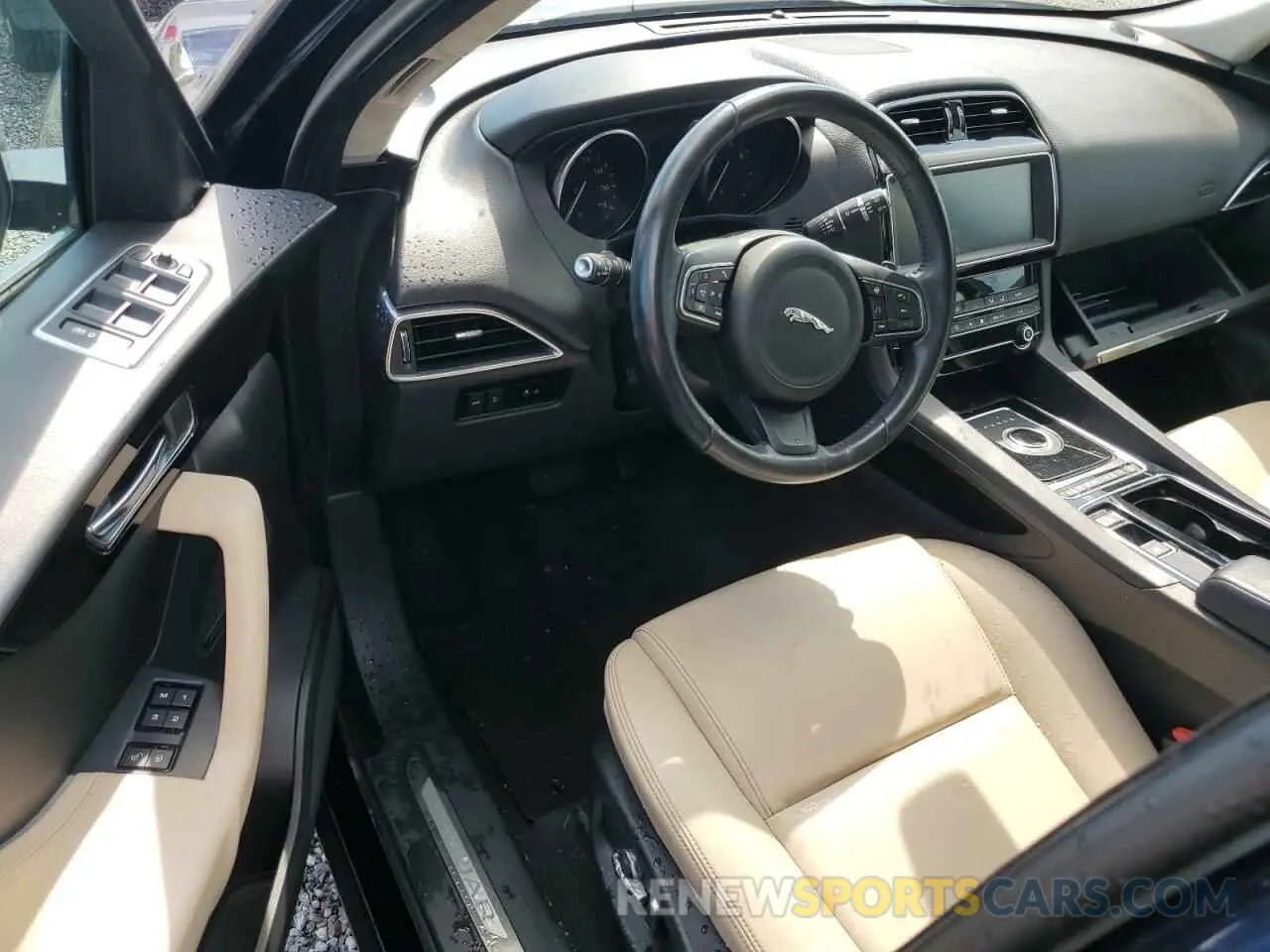 8 Photograph of a damaged car SADCJ2FX8LA619250 JAGUAR F-PACE 2020