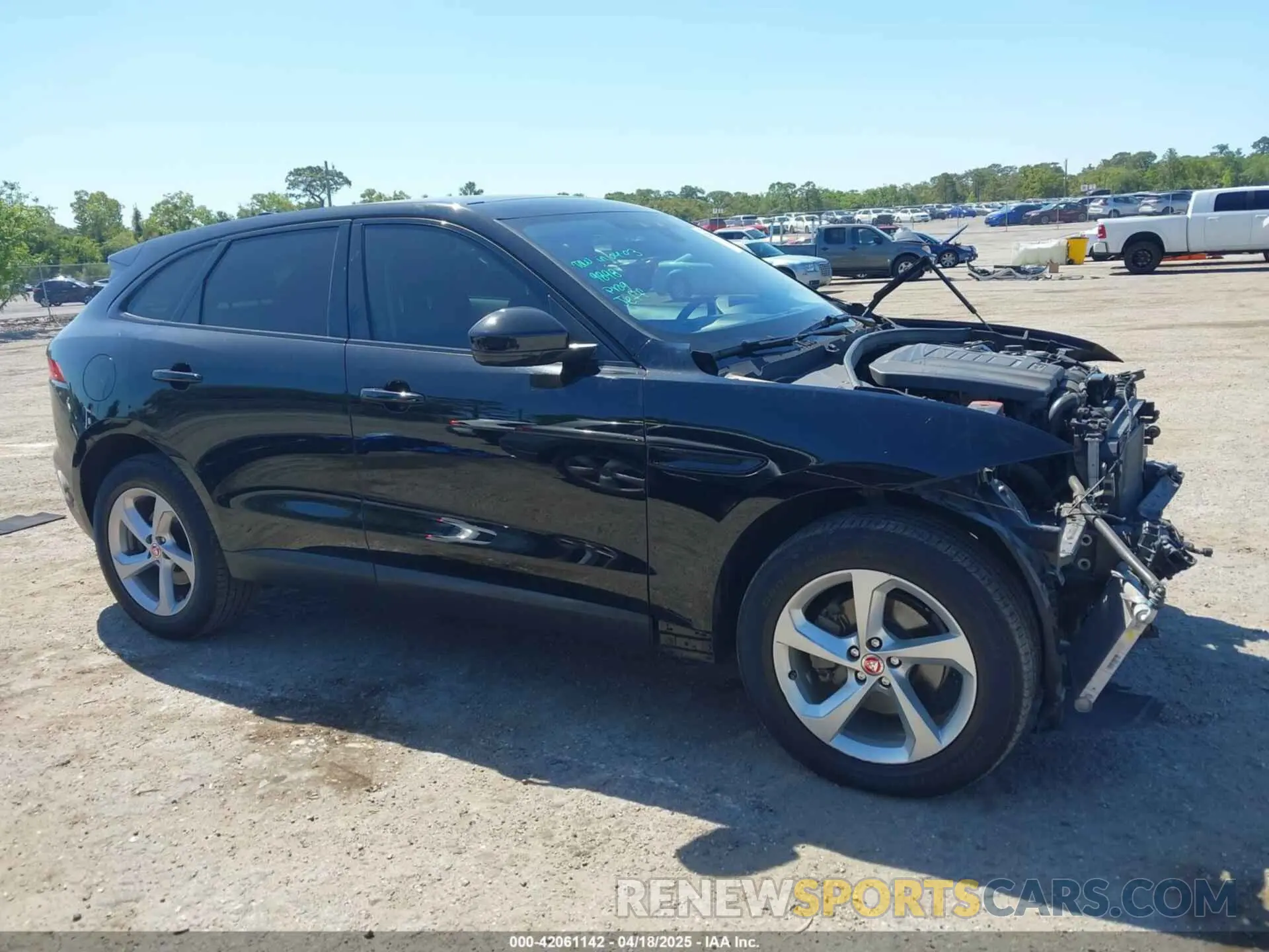 13 Photograph of a damaged car SADCJ2FX8LA632287 JAGUAR F-PACE 2020