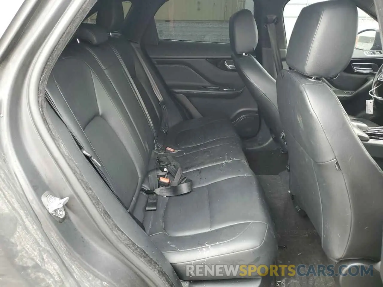 11 Photograph of a damaged car SADCJ2FX9LA645355 JAGUAR F-PACE 2020