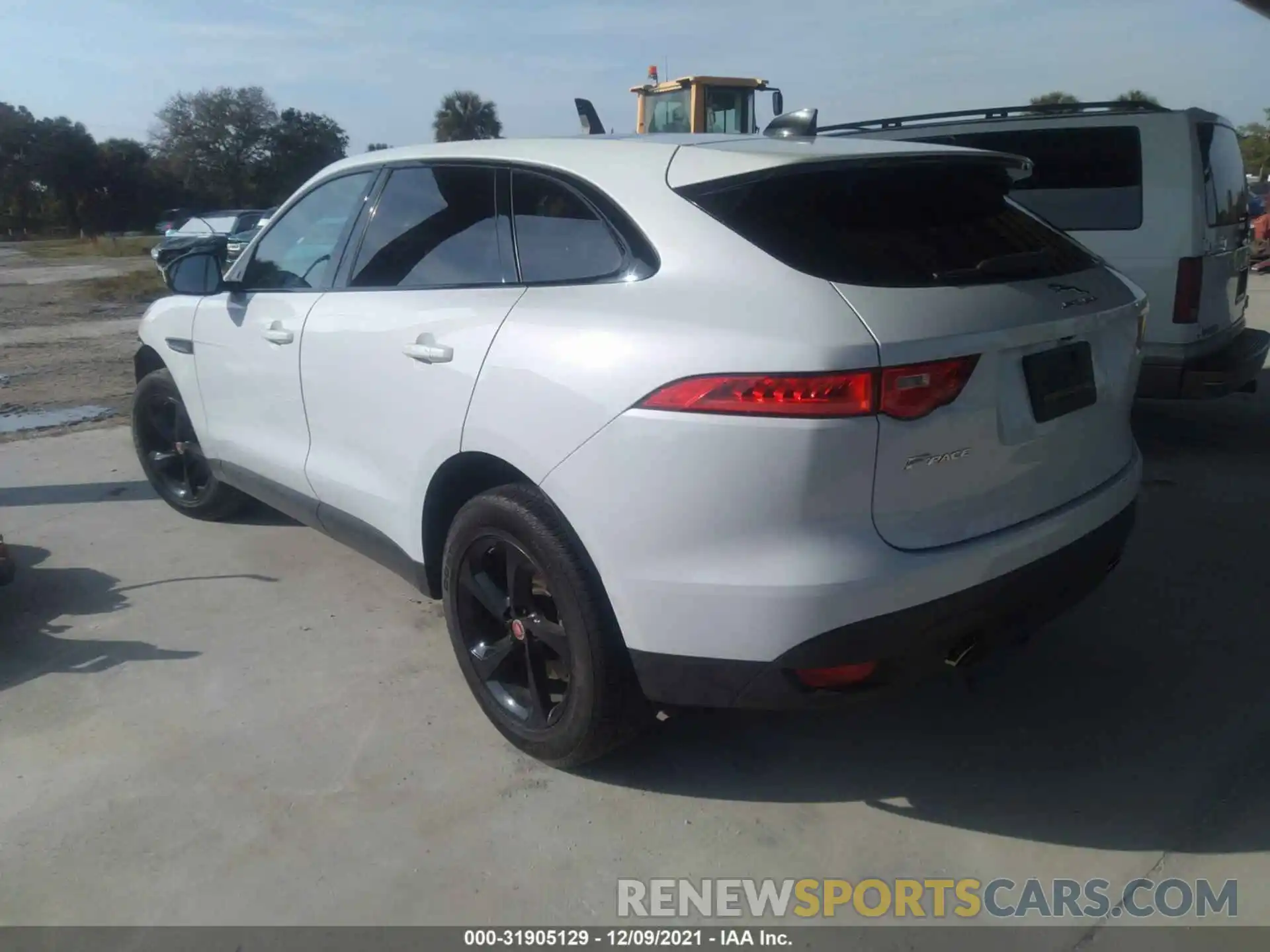 3 Photograph of a damaged car SADCJ2FX9LA654752 JAGUAR F-PACE 2020