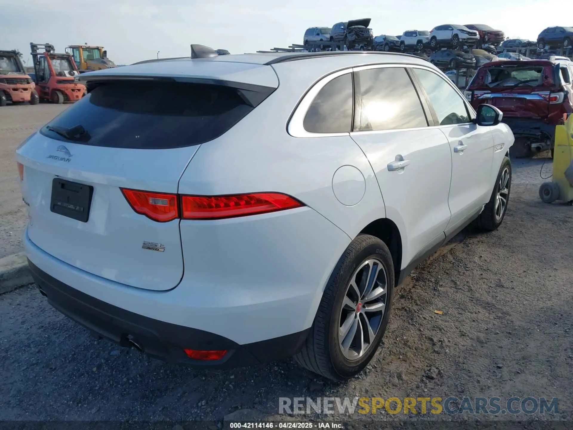 4 Photograph of a damaged car SADCJ2FXXLA631058 JAGUAR F-PACE 2020