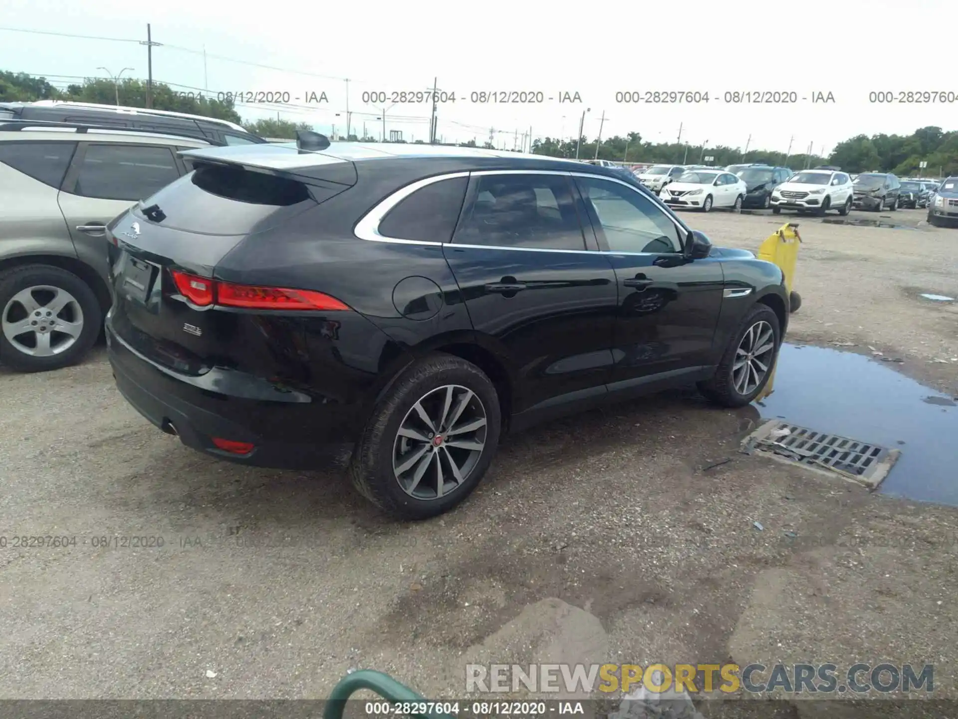 4 Photograph of a damaged car SADCK2FX0LA646732 JAGUAR F-PACE 2020