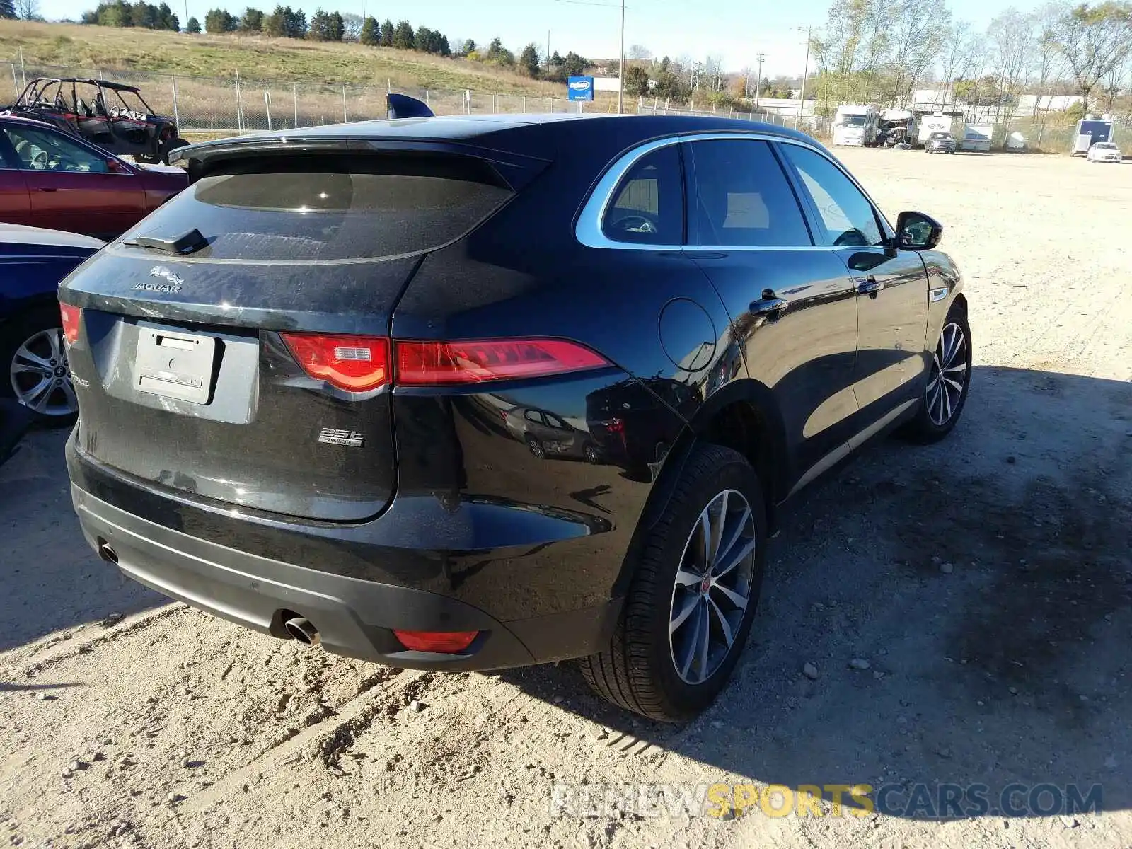 4 Photograph of a damaged car SADCK2FX2LA631665 JAGUAR F-PACE 2020