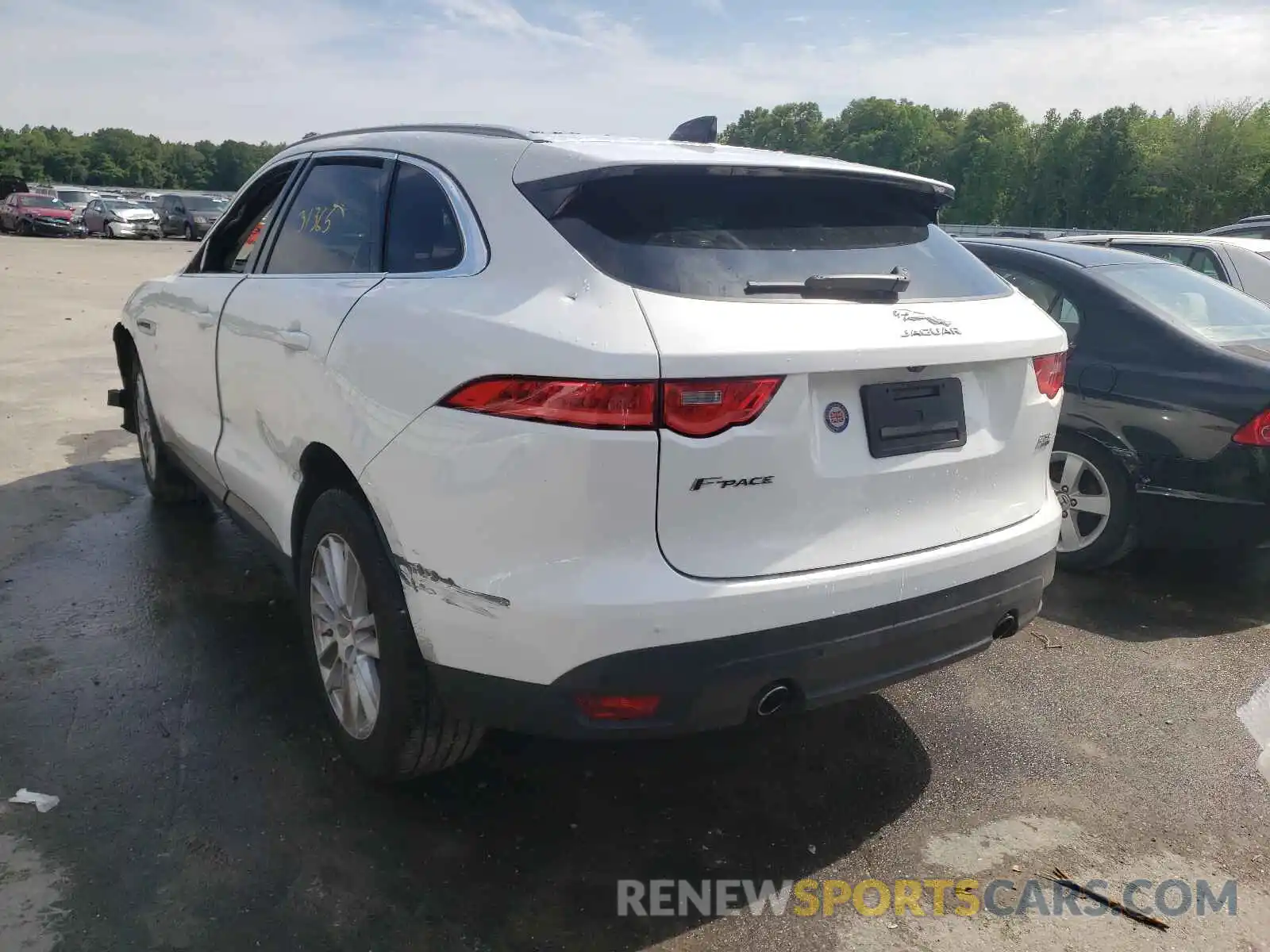 3 Photograph of a damaged car SADCK2FX5LA627903 JAGUAR F-PACE 2020