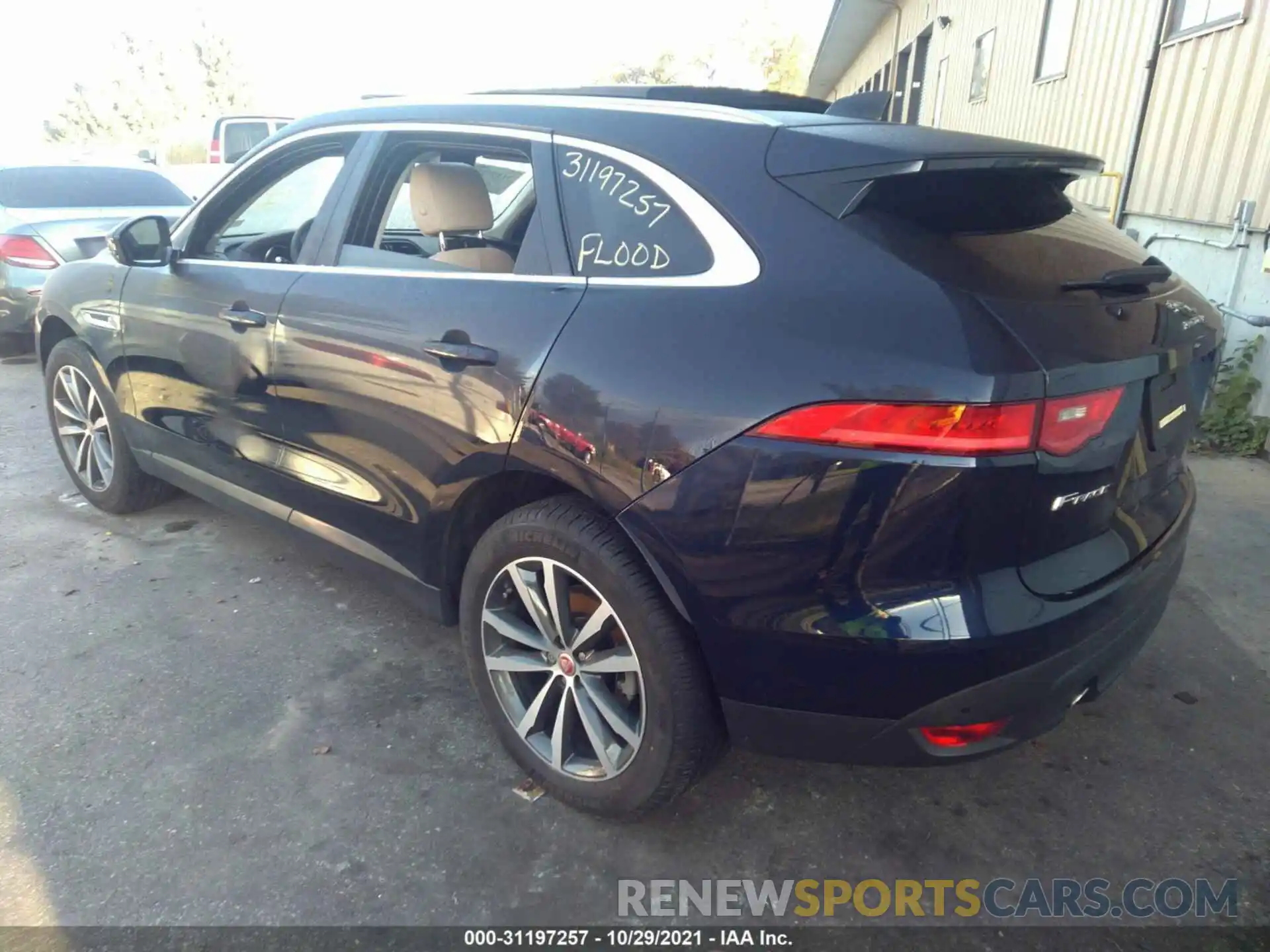 3 Photograph of a damaged car SADCK2FX7LA630141 JAGUAR F-PACE 2020