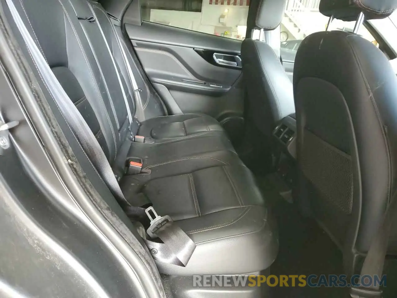 11 Photograph of a damaged car SADCK2FX8LA658014 JAGUAR F-PACE 2020