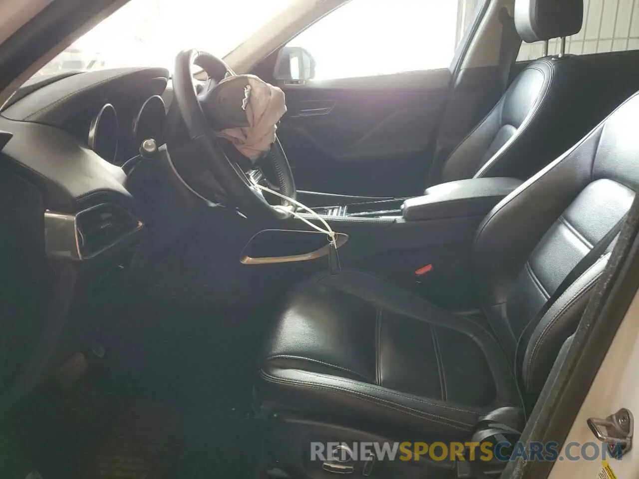 7 Photograph of a damaged car SADCK2FX8LA658014 JAGUAR F-PACE 2020