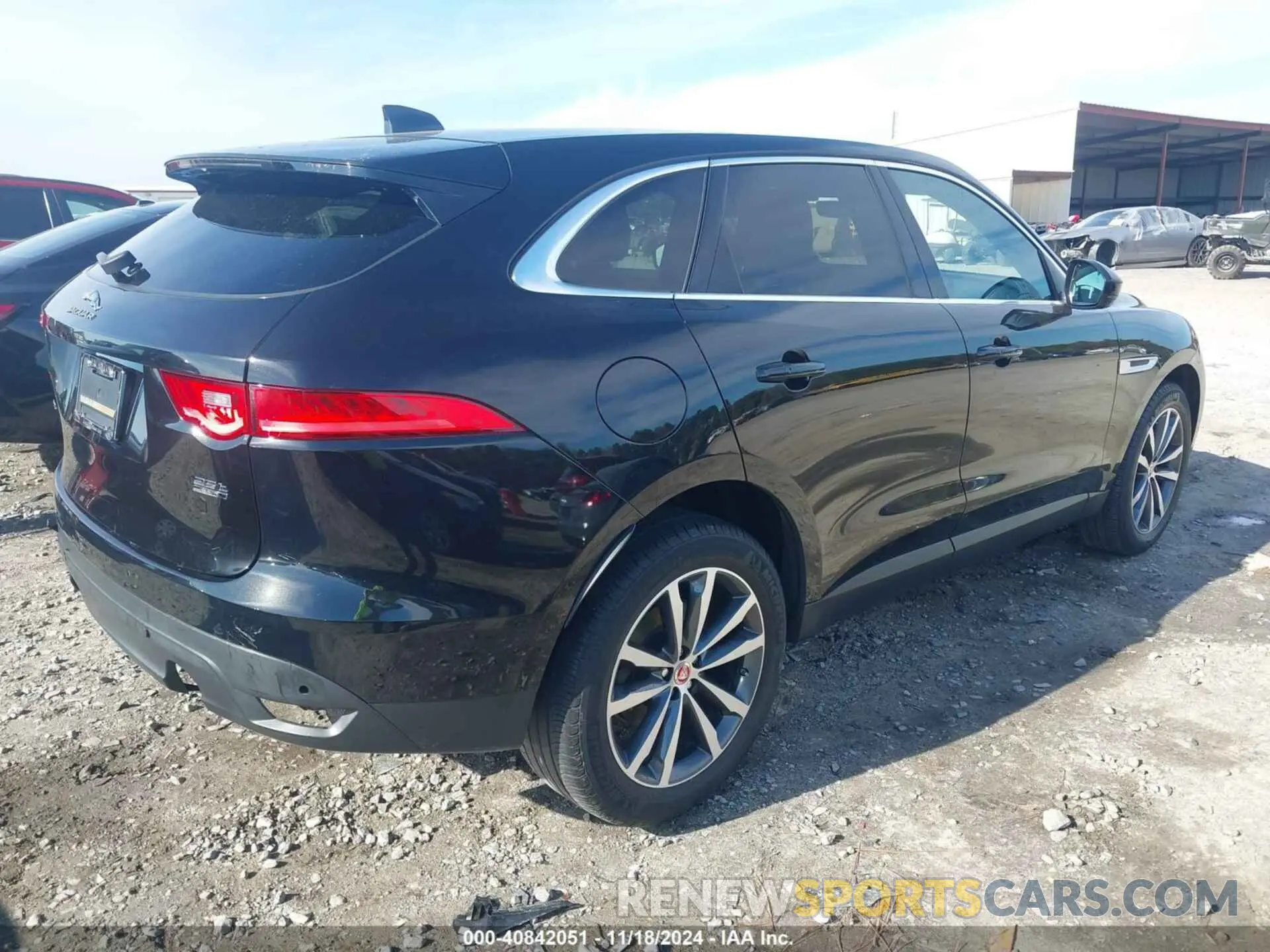 4 Photograph of a damaged car SADCK2FX8LA659499 JAGUAR F-PACE 2020