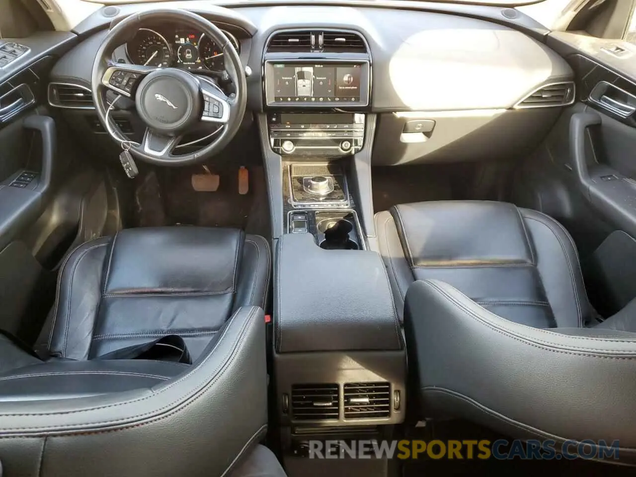 8 Photograph of a damaged car SADCK2FX9LA637639 JAGUAR F-PACE 2020