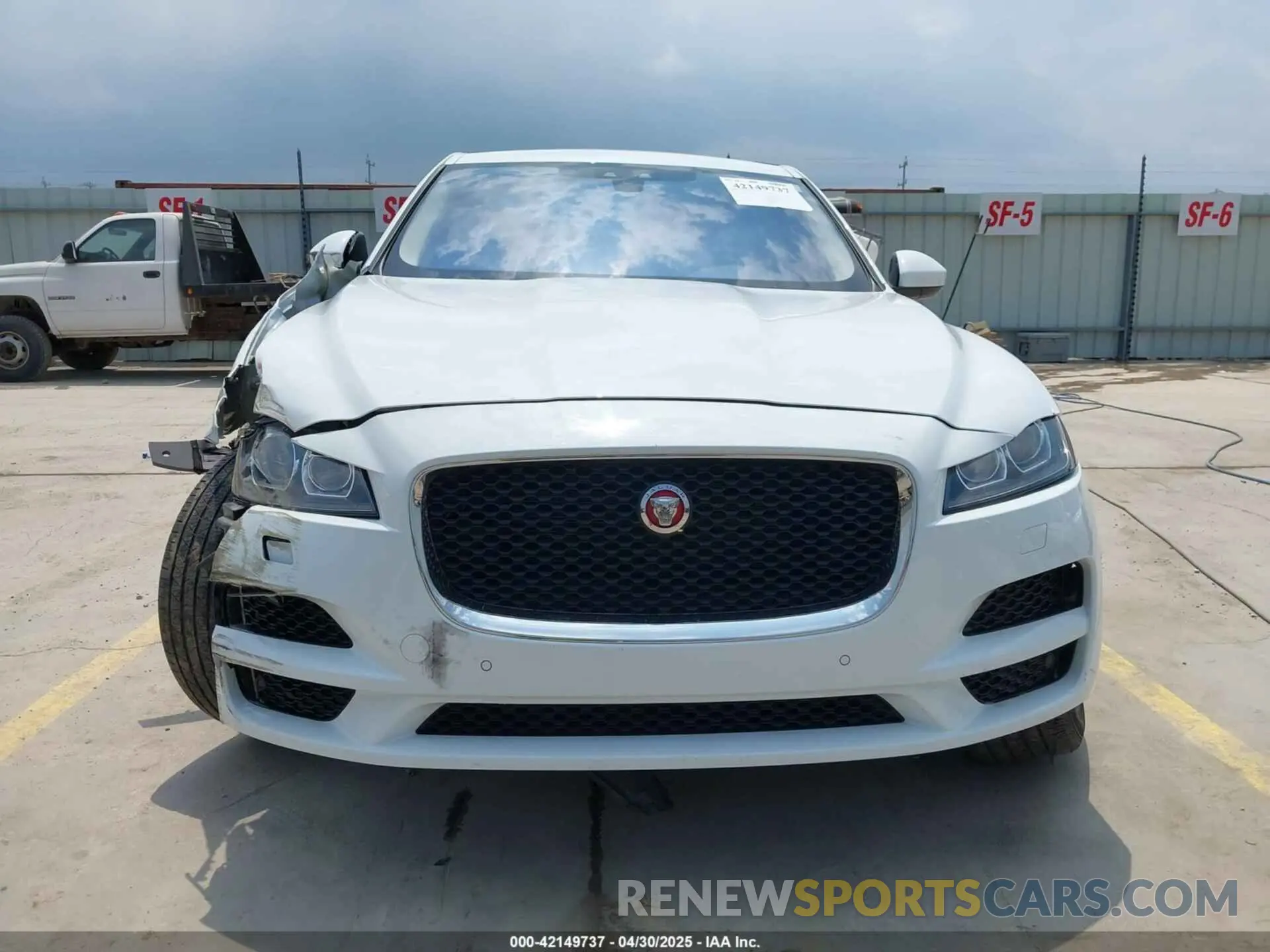 13 Photograph of a damaged car SADCK2FXXLA622776 JAGUAR F-PACE 2020