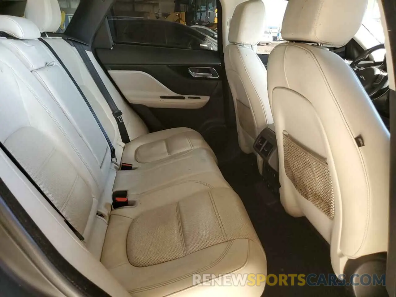 11 Photograph of a damaged car SADCK2GX0LA624891 JAGUAR F-PACE 2020