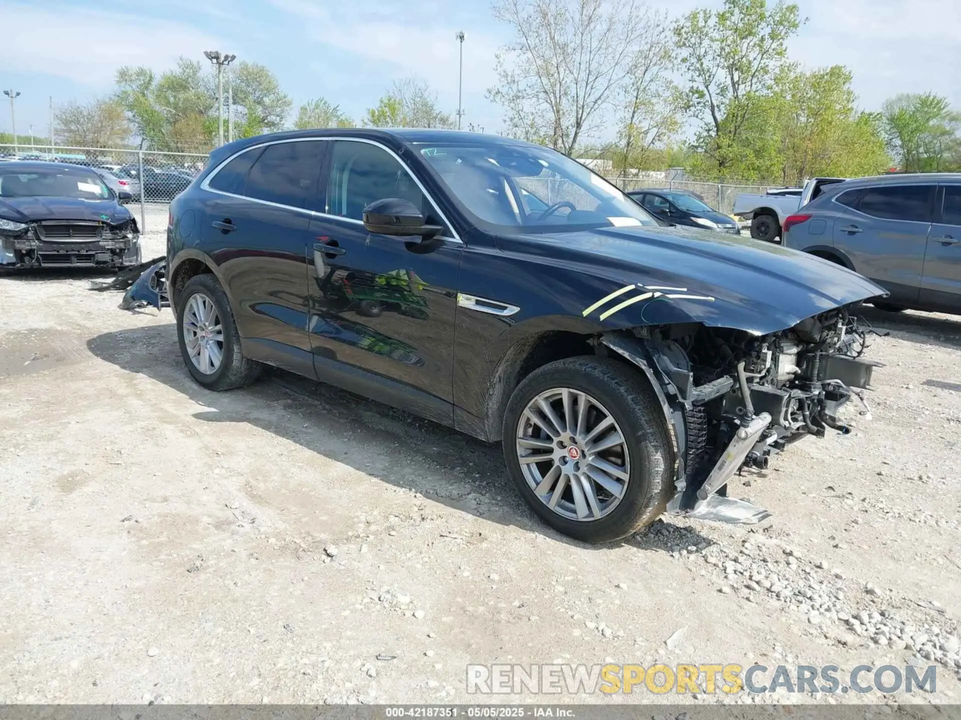 1 Photograph of a damaged car SADCK2GX1LA638590 JAGUAR F-PACE 2020