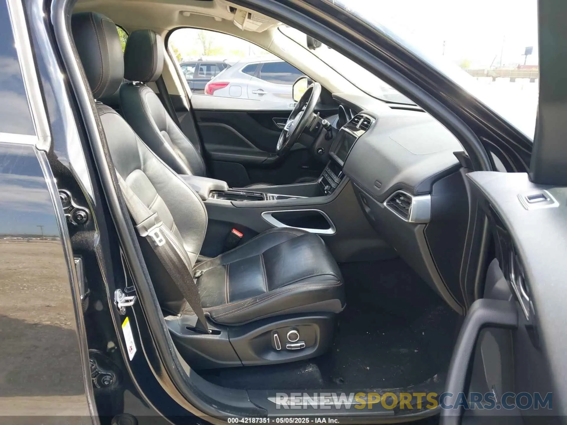5 Photograph of a damaged car SADCK2GX1LA638590 JAGUAR F-PACE 2020