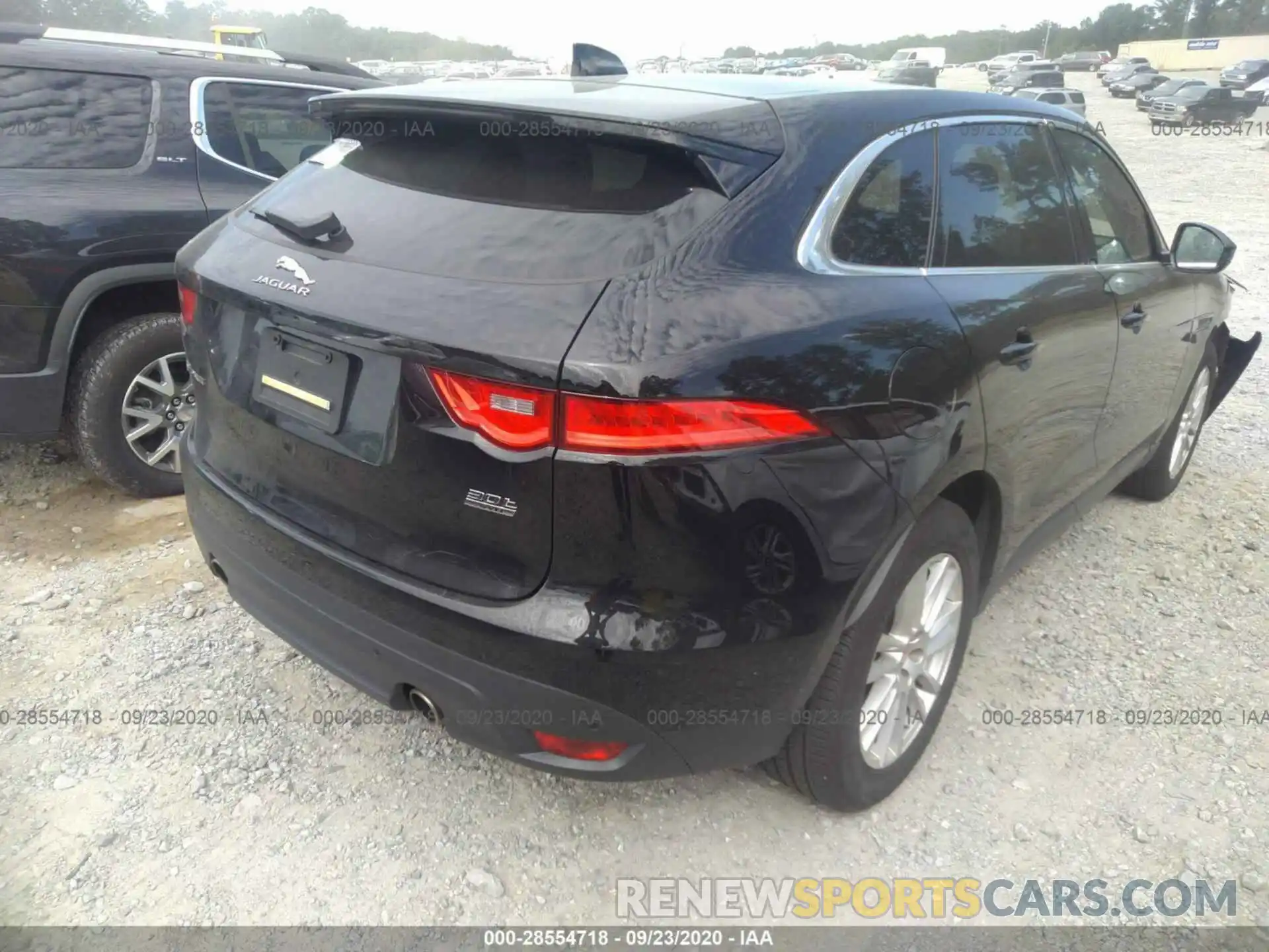 4 Photograph of a damaged car SADCK2GX3LA640096 JAGUAR F-PACE 2020