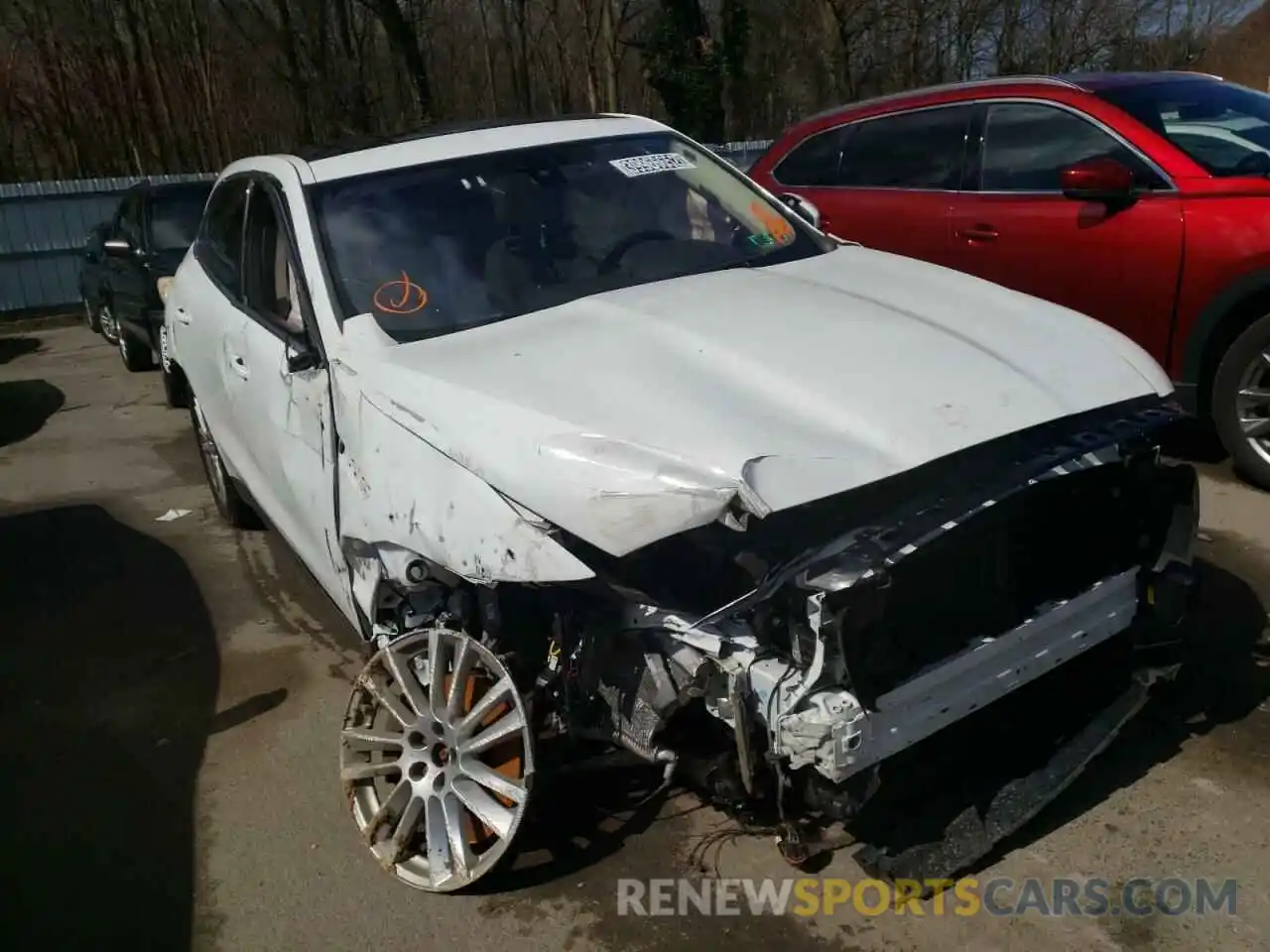 1 Photograph of a damaged car SADCK2GX4LA633562 JAGUAR F-PACE 2020