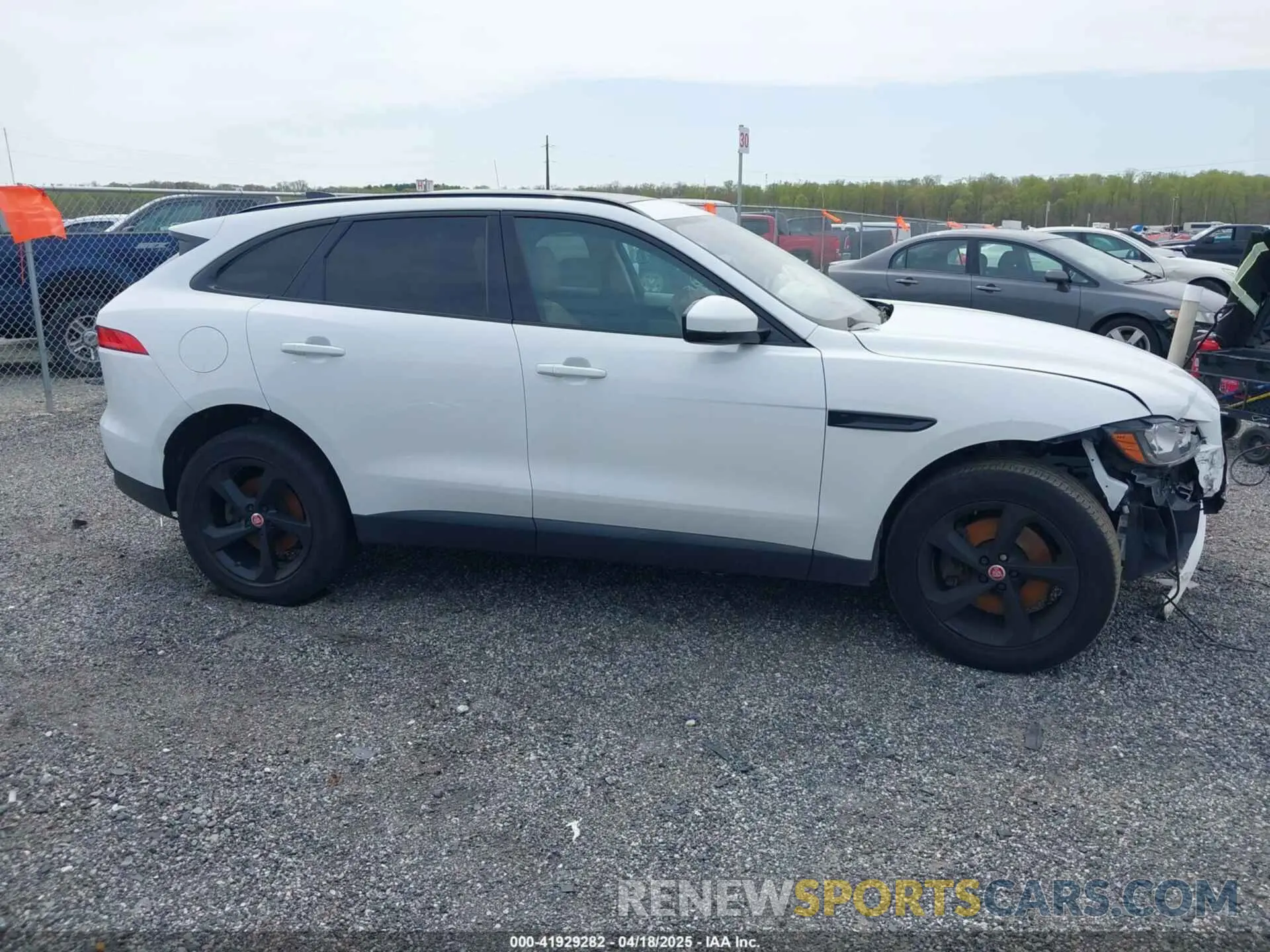 14 Photograph of a damaged car SADCK2GX7LA647309 JAGUAR F-PACE 2020