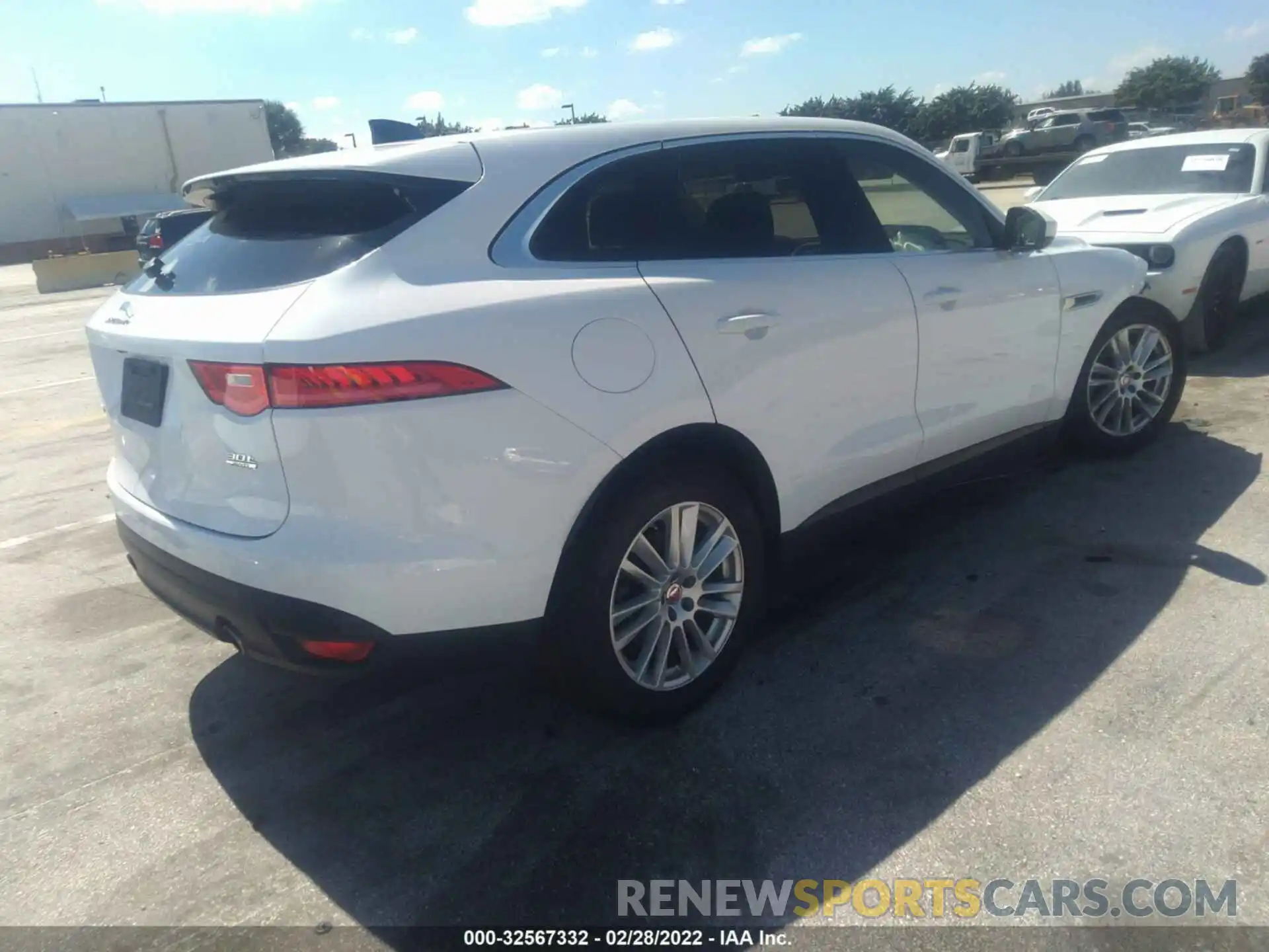 4 Photograph of a damaged car SADCK2GX9LA639678 JAGUAR F-PACE 2020