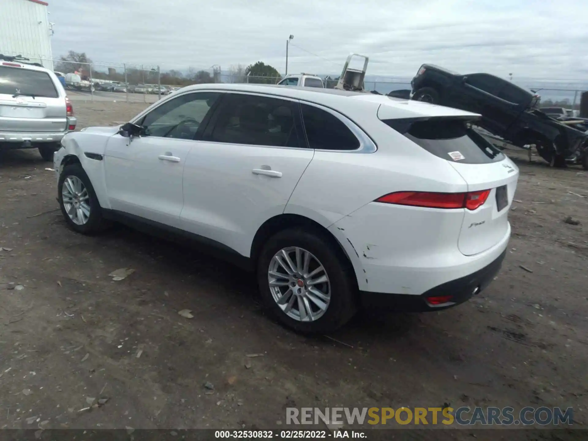 3 Photograph of a damaged car SADCK2GX9LA639762 JAGUAR F-PACE 2020