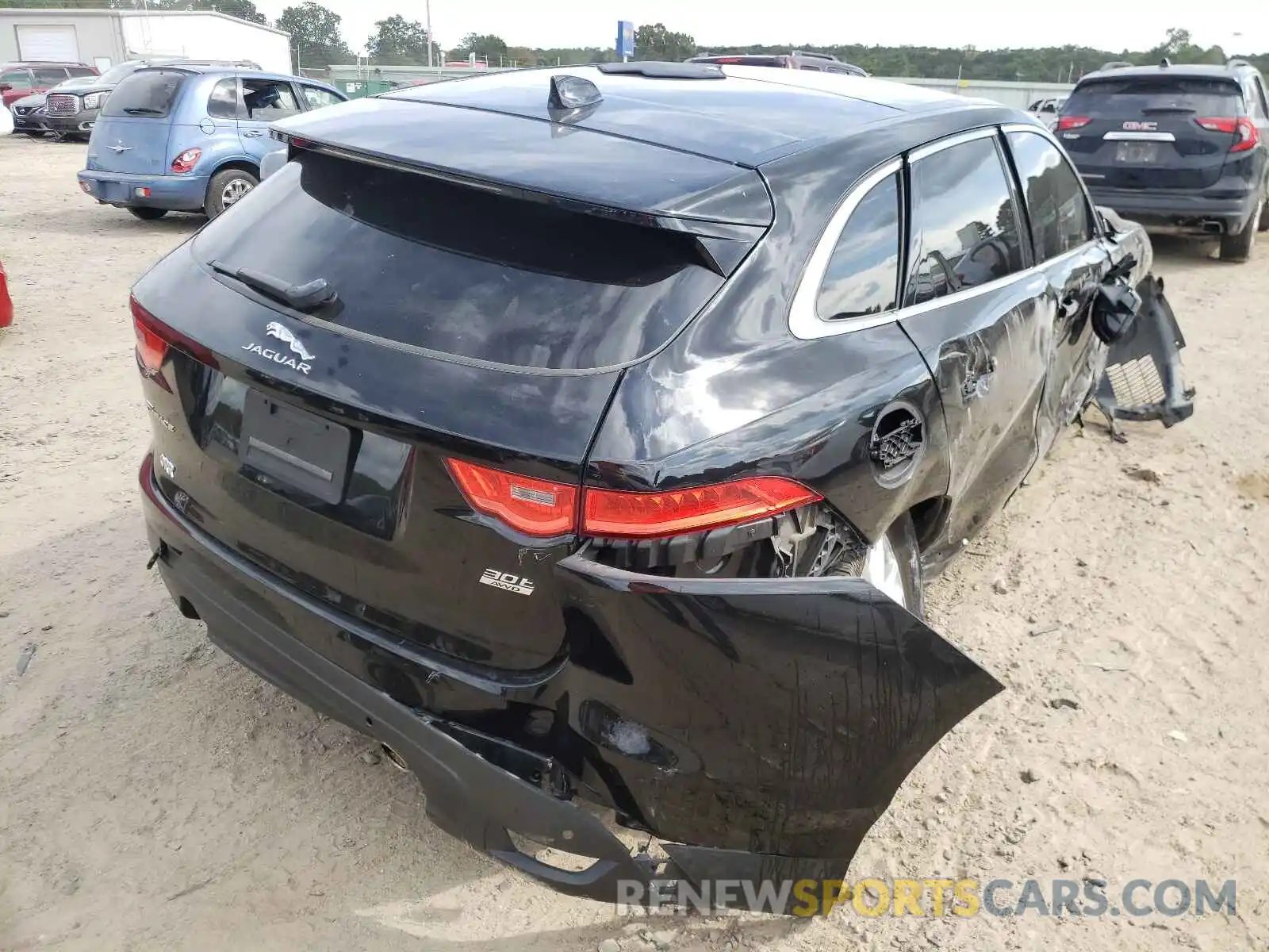 4 Photograph of a damaged car SADCK2GX9LA640488 JAGUAR F-PACE 2020