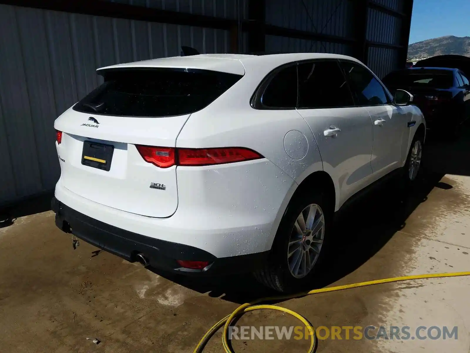 4 Photograph of a damaged car SADCK2GX9LA642922 JAGUAR F-PACE 2020