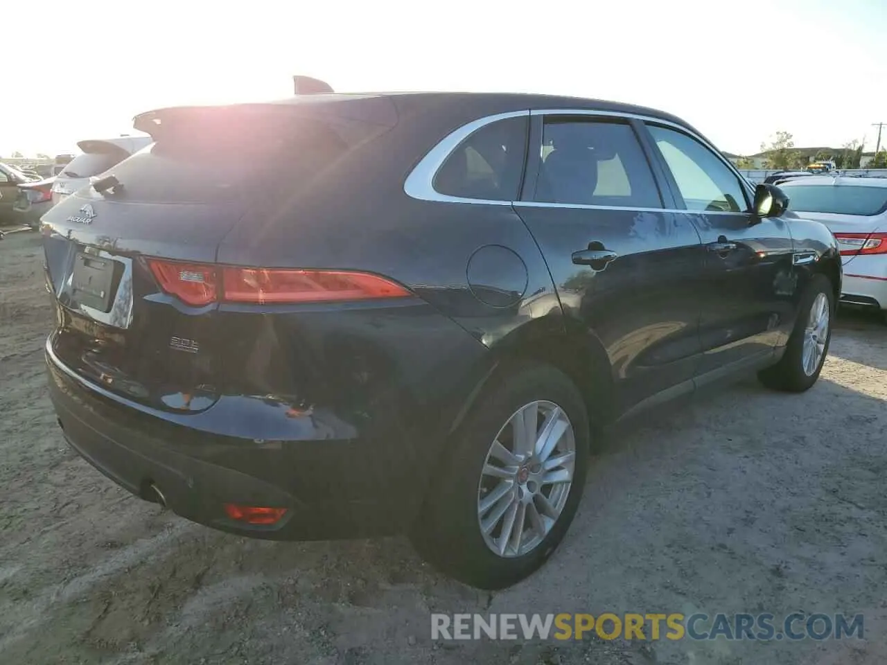 3 Photograph of a damaged car SADCK2GXXLA642895 JAGUAR F-PACE 2020