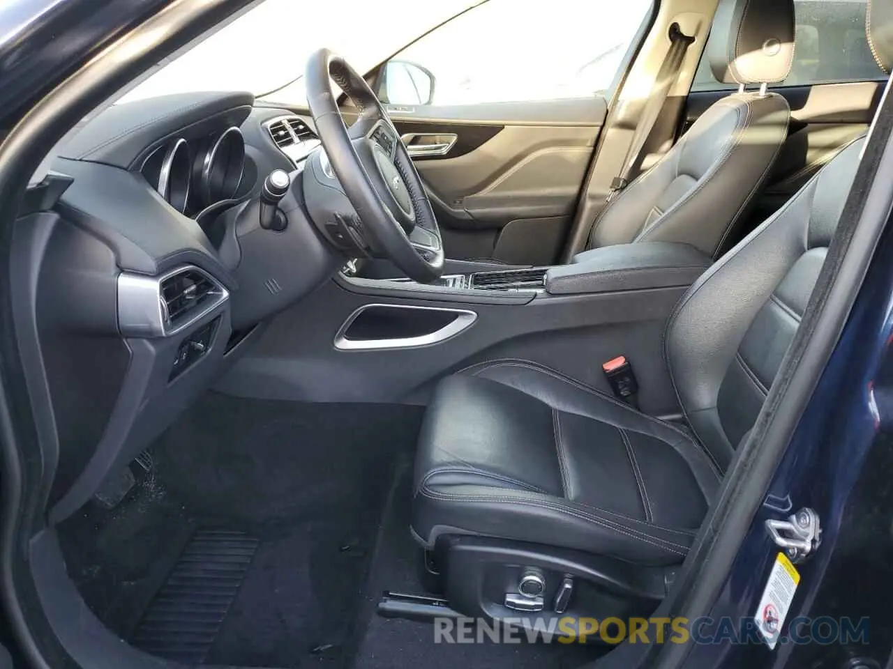 7 Photograph of a damaged car SADCK2GXXLA642895 JAGUAR F-PACE 2020