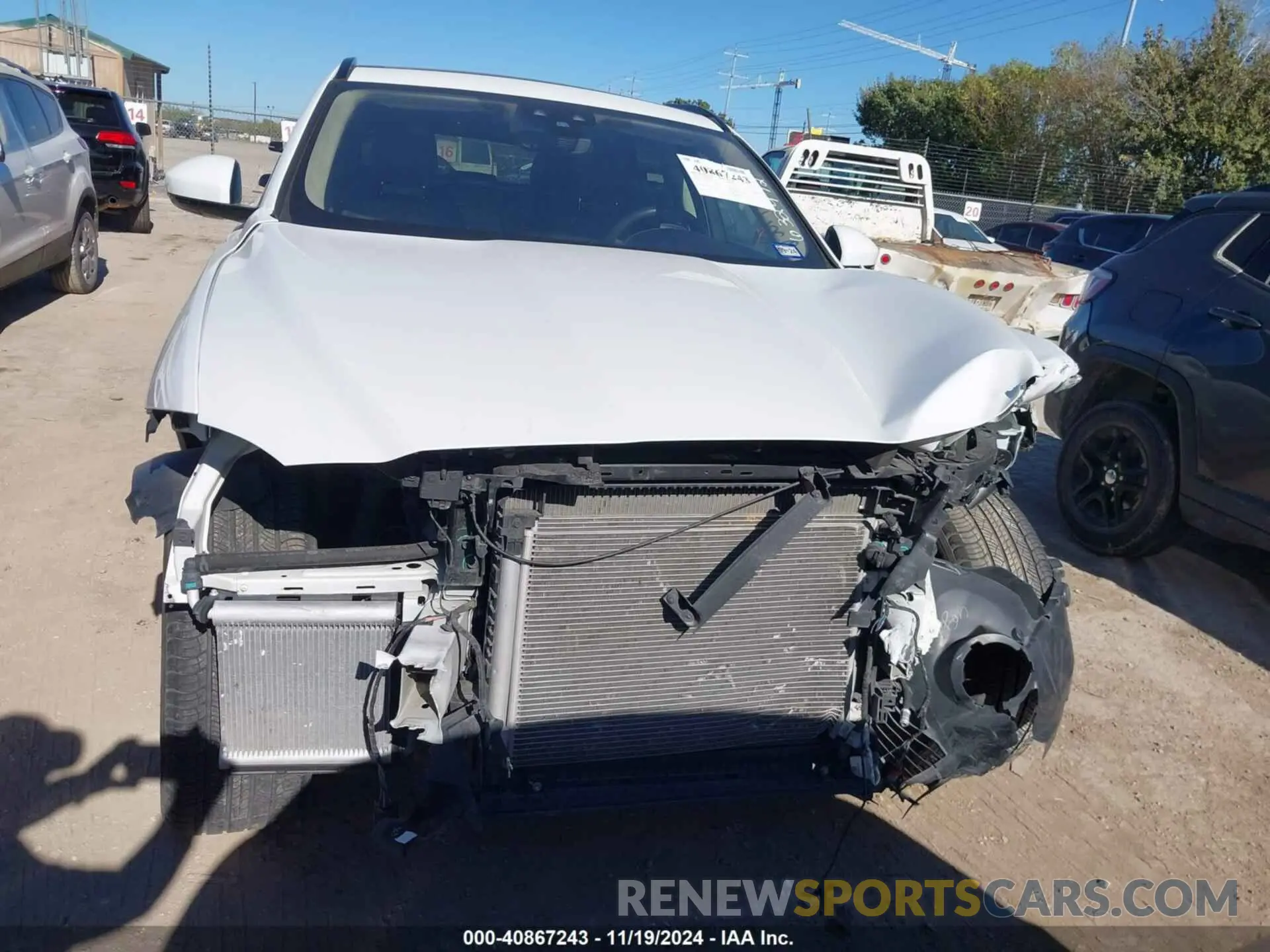 12 Photograph of a damaged car SADCL2FX0LA632472 JAGUAR F-PACE 2020