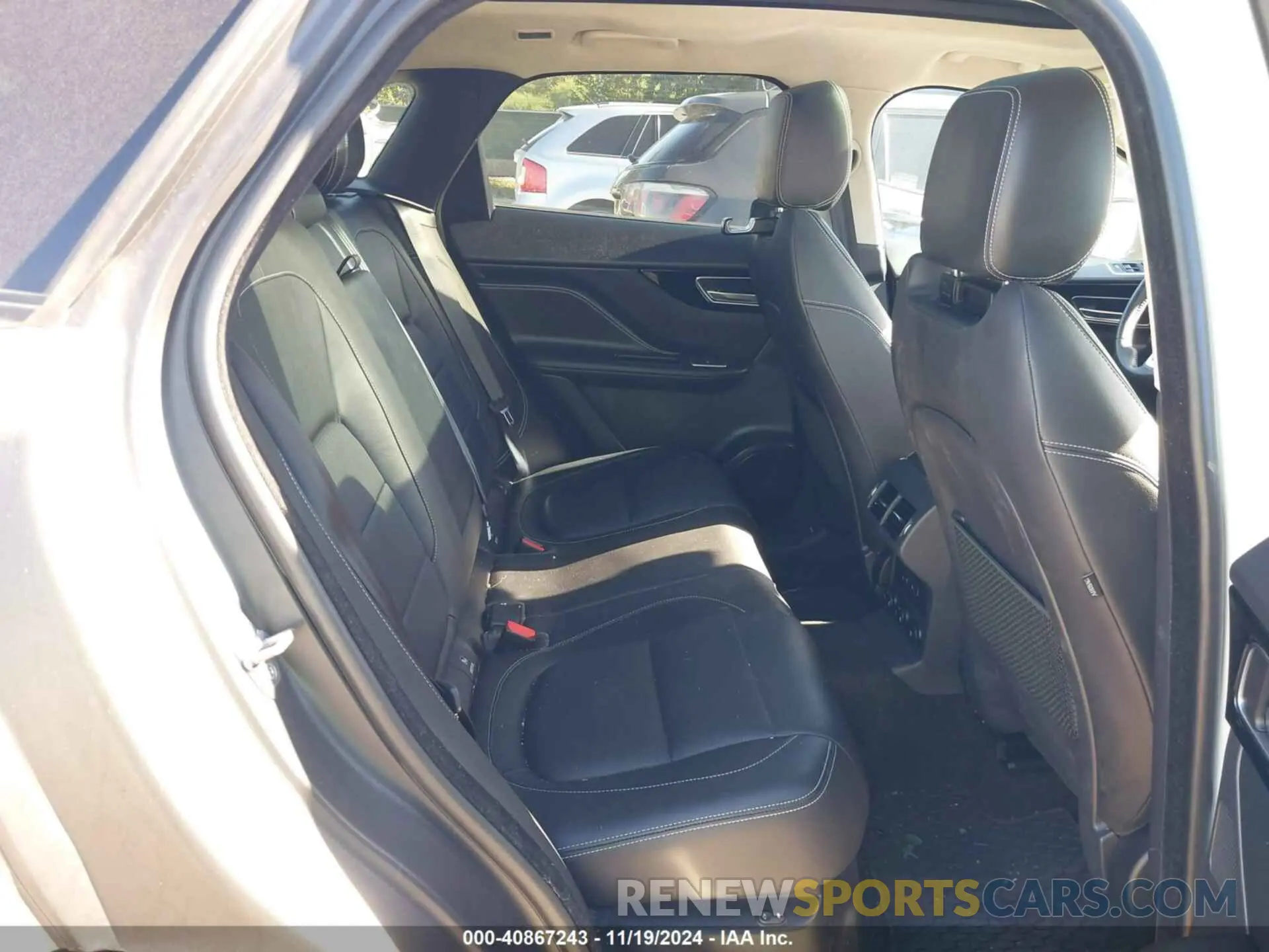 8 Photograph of a damaged car SADCL2FX0LA632472 JAGUAR F-PACE 2020