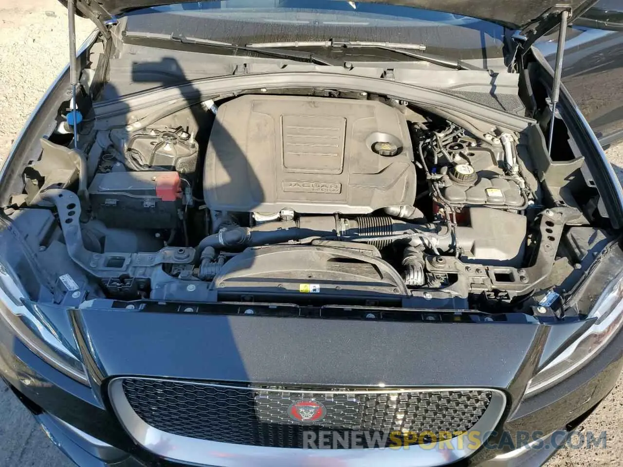12 Photograph of a damaged car SADCL2FX1LA636658 JAGUAR F-PACE 2020