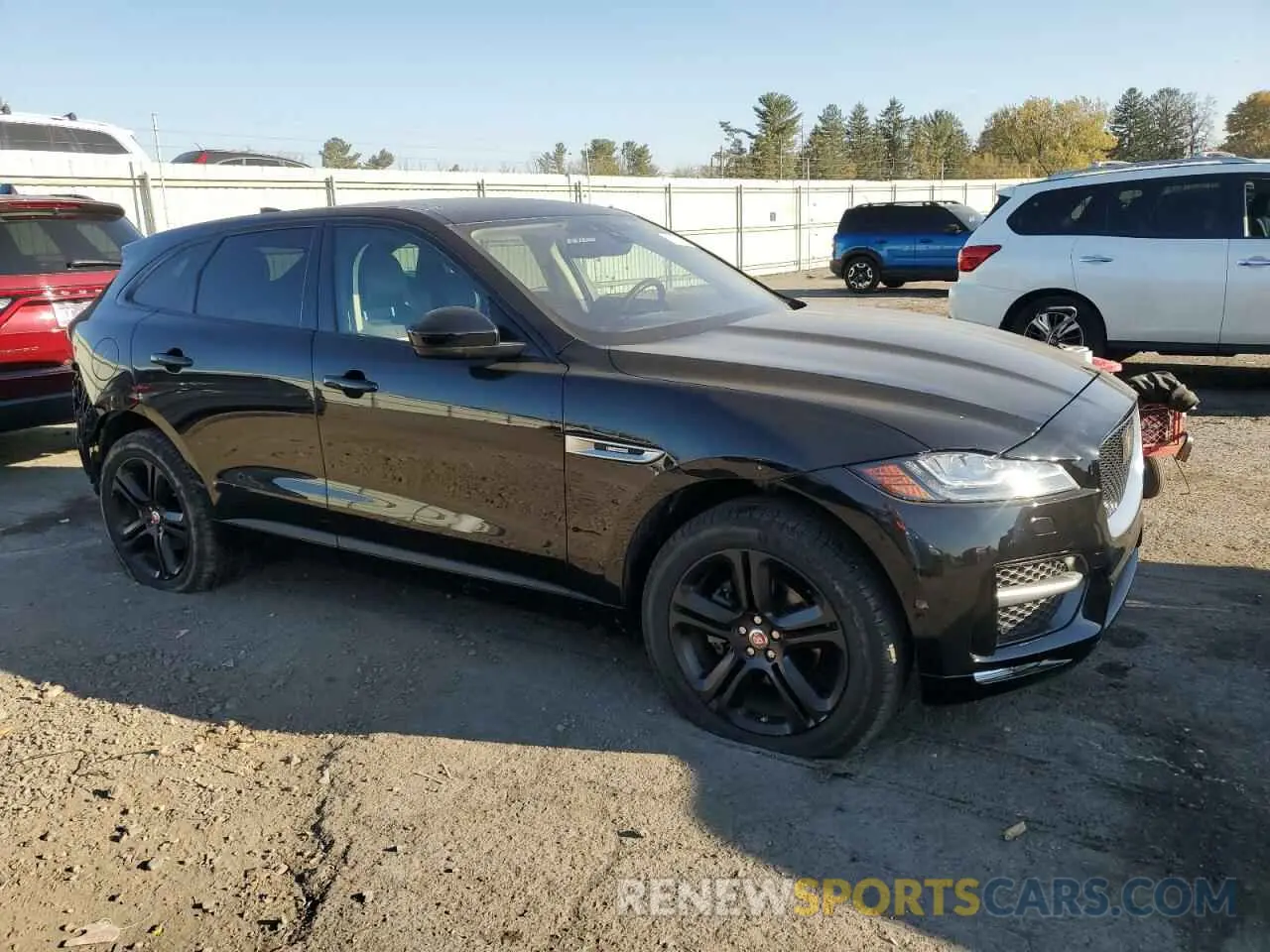 4 Photograph of a damaged car SADCL2FX1LA636658 JAGUAR F-PACE 2020