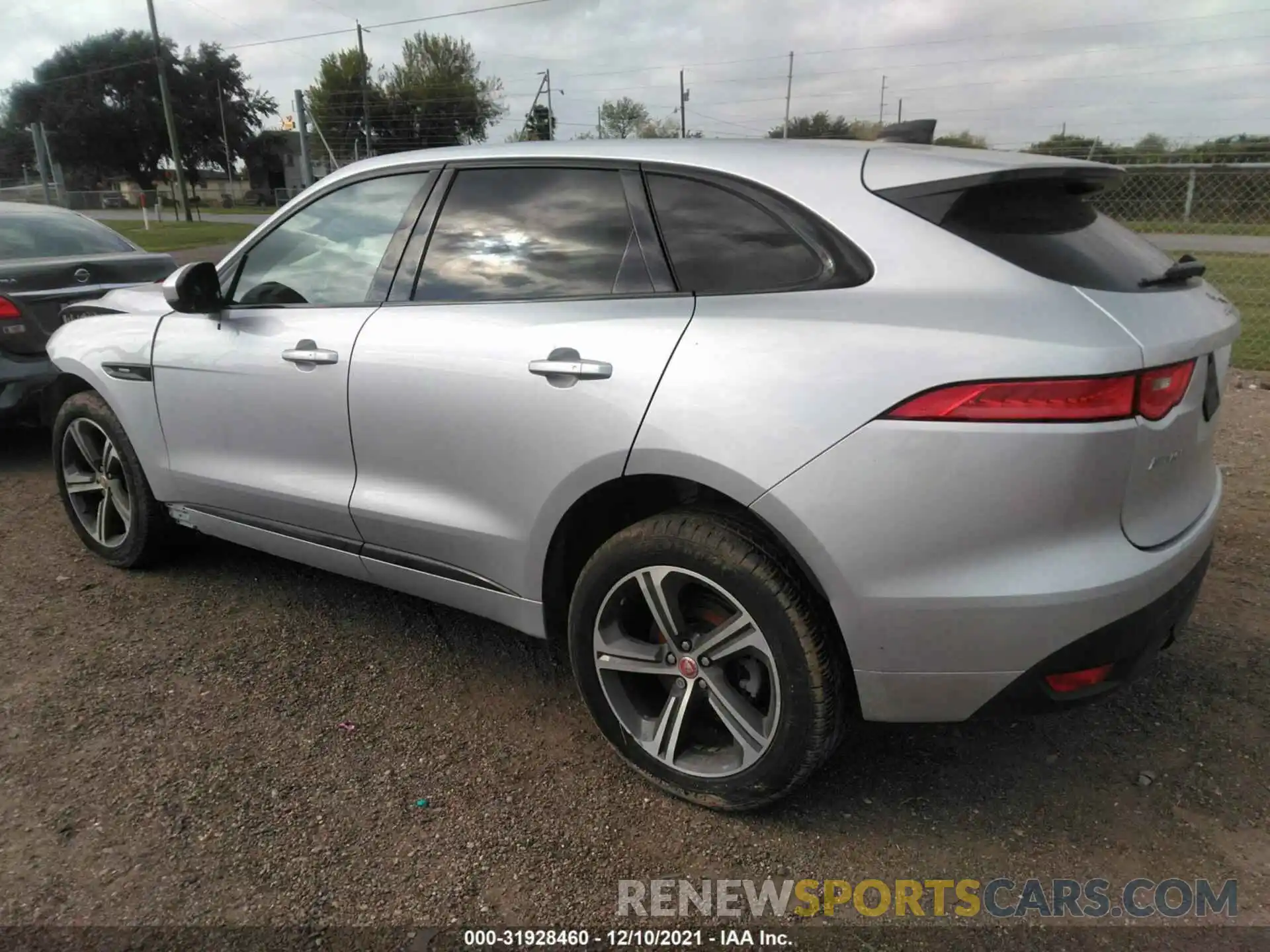 3 Photograph of a damaged car SADCL2FX7LA632548 JAGUAR F-PACE 2020