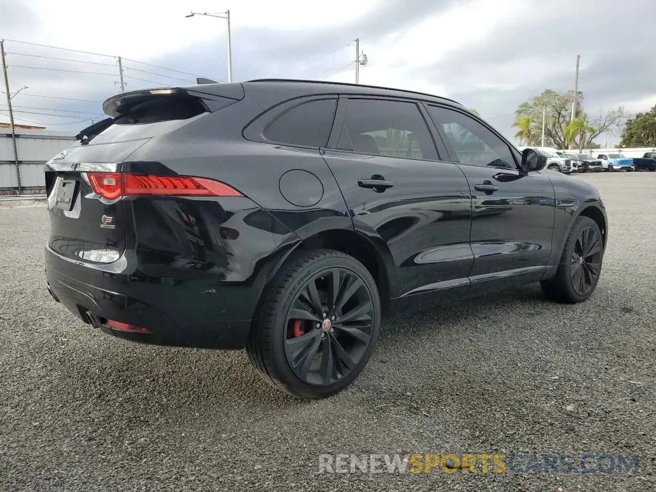 3 Photograph of a damaged car SADCM2FV1LA627499 JAGUAR F-PACE 2020