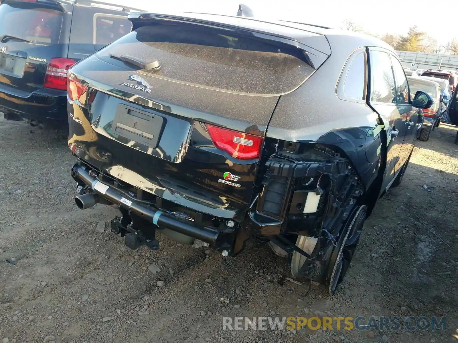 4 Photograph of a damaged car SADCM2FV2LA617886 JAGUAR F-PACE 2020